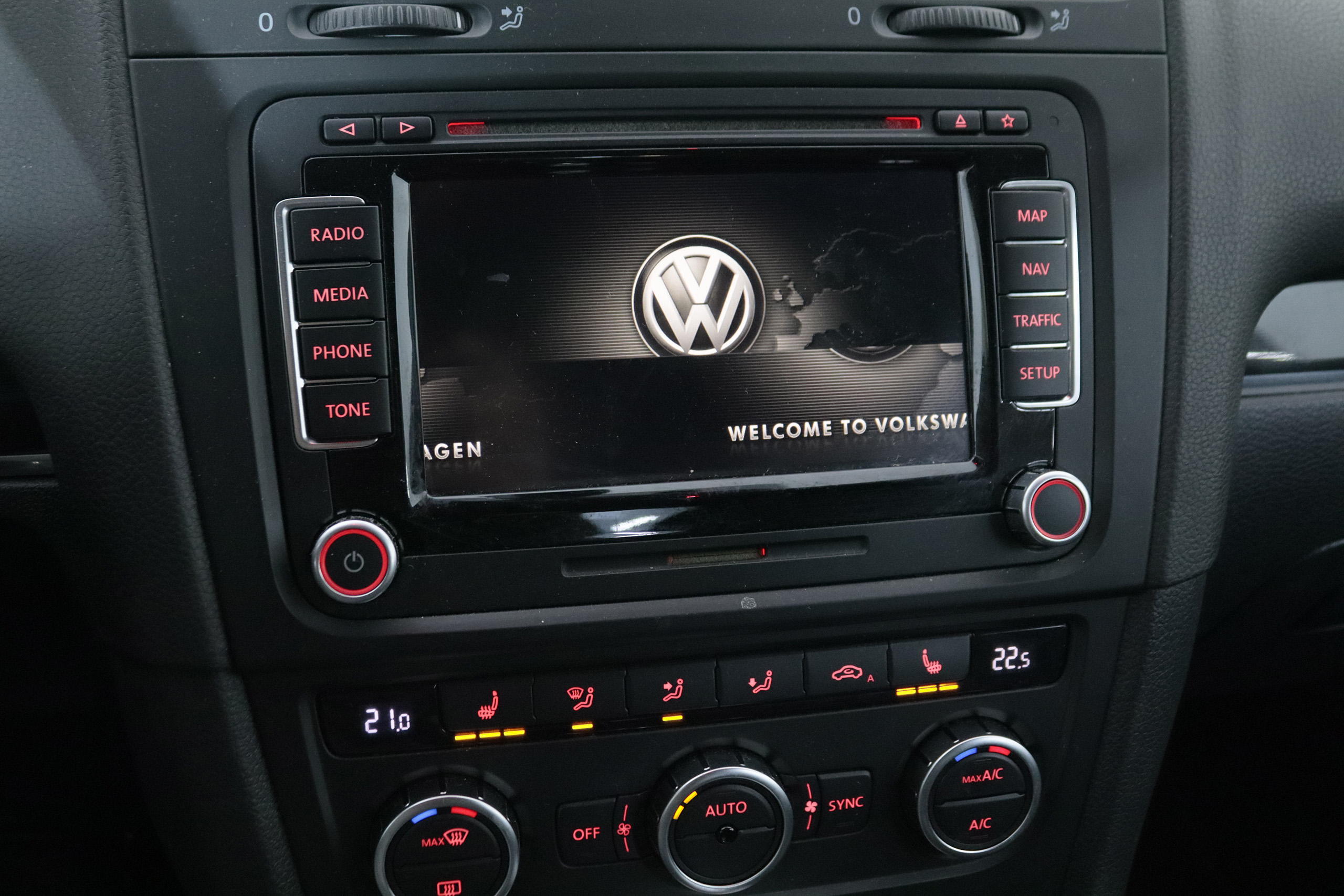 Volkswagen Golf CABRIO 2.0 TDI DSG AUTO 140CV 2P # CUERO, PARKTRONIC foto 21