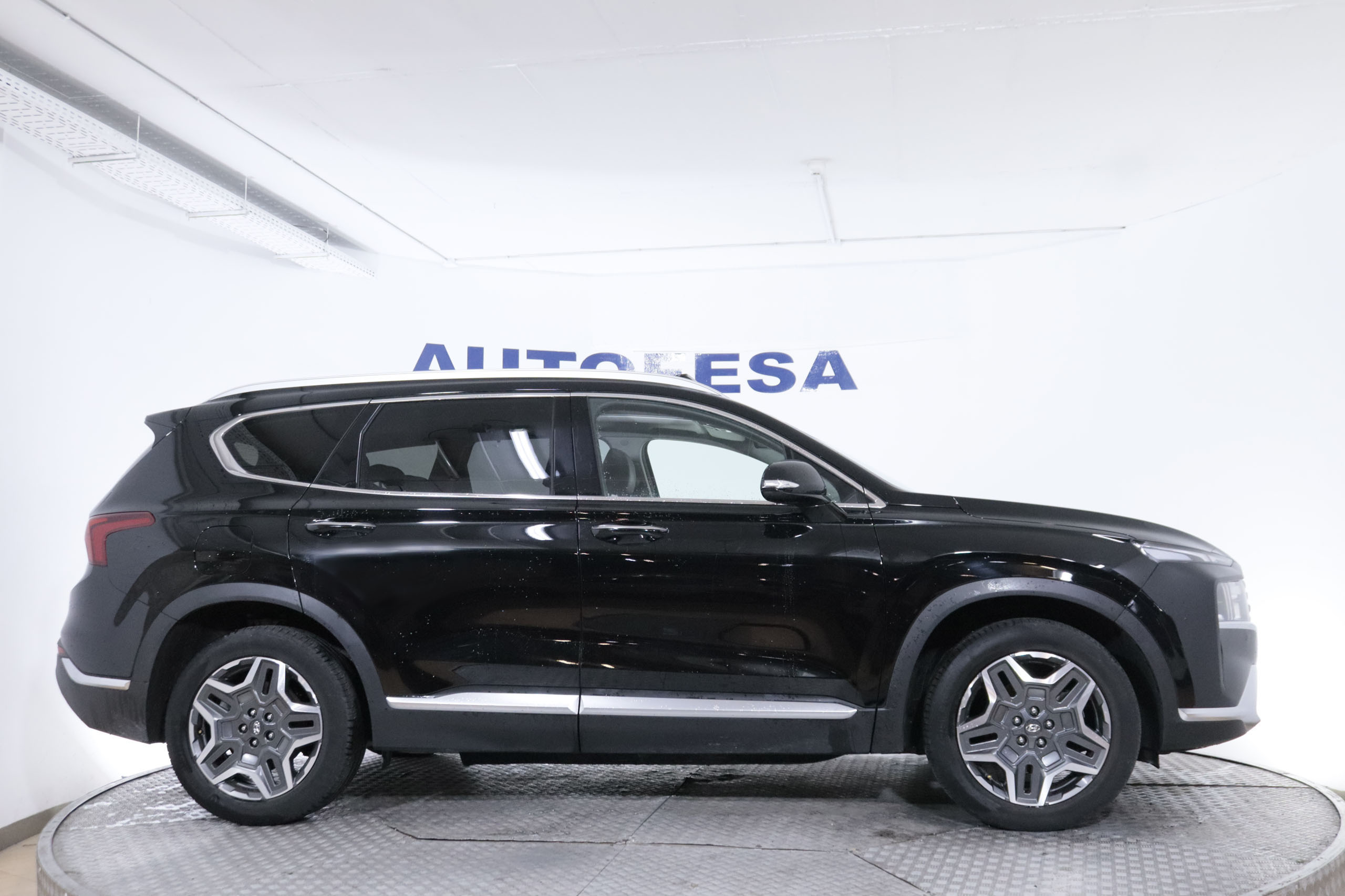 Hyundai Santa Fe 1.6 PHEV TECNO AUTO 265CV 4x4 7 PLAZAS 5P #CUERO, TECHO ELEC PANORAMICO, NAVY foto 11