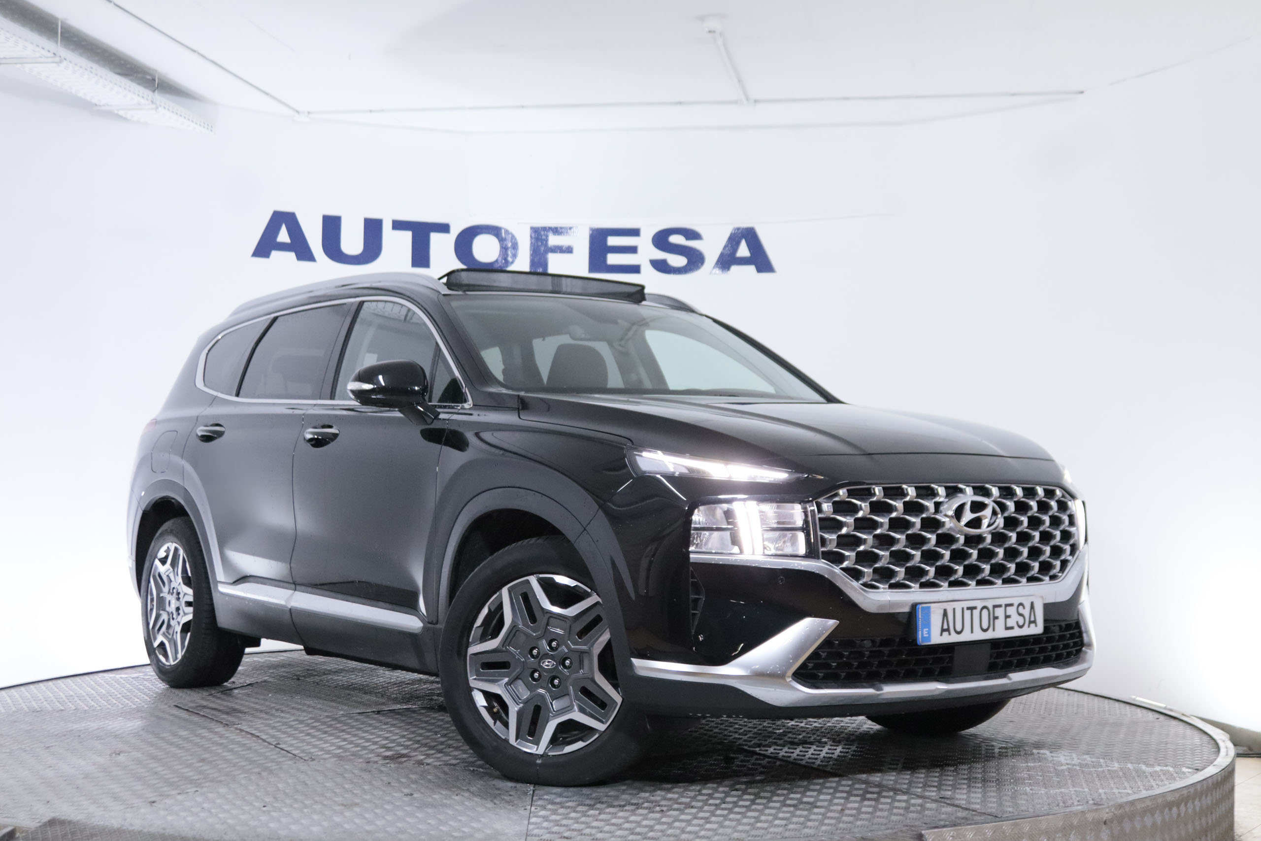Hyundai Santa Fe 1.6 PHEV TECNO AUTO 265CV 4x4 7 PLAZAS 5P #CUERO, TECHO ELEC PANORAMICO, NAVY foto 5