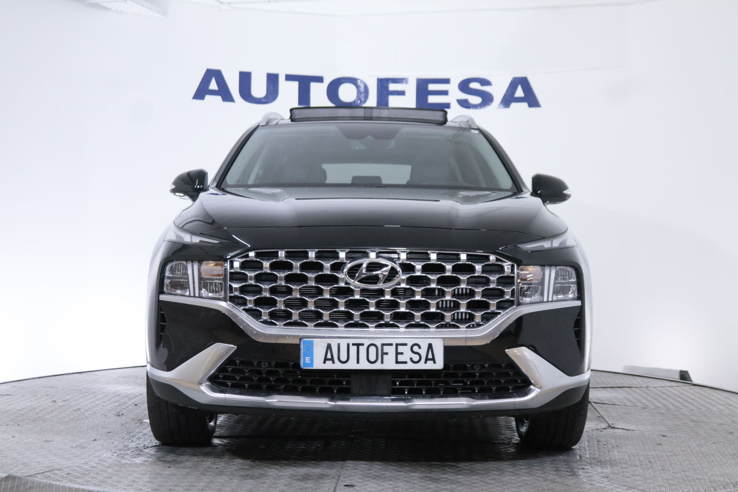 Hyundai Santa Fe 1.6 PHEV TECNO AUTO 265CV 4x4 7 PLAZAS 5P #CUERO, TECHO ELEC PANORAMICO, NAVY foto 2