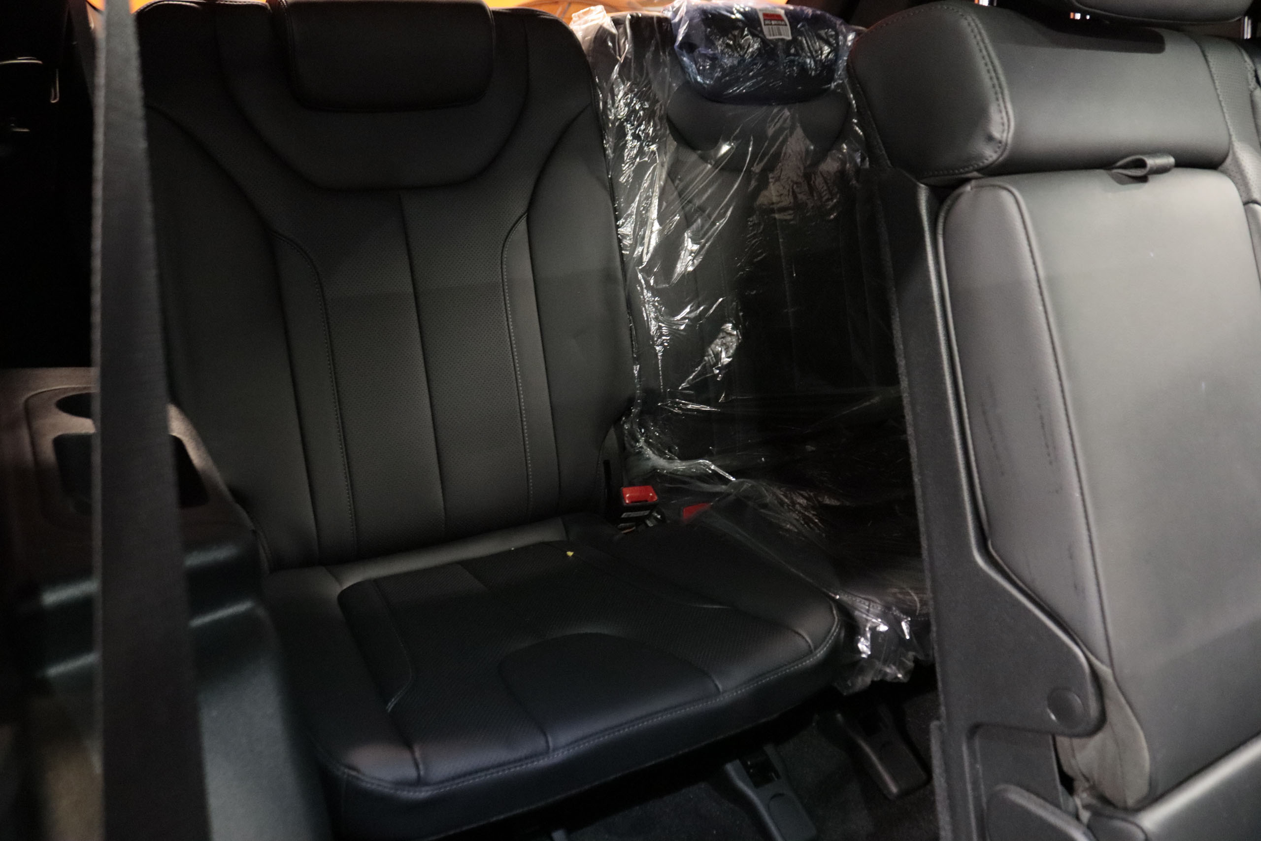 Hyundai Santa Fe 1.6 PHEV TECNO AUTO 265CV 4x4 7 PLAZAS 5P #CUERO, TECHO ELEC PANORAMICO, NAVY foto 36