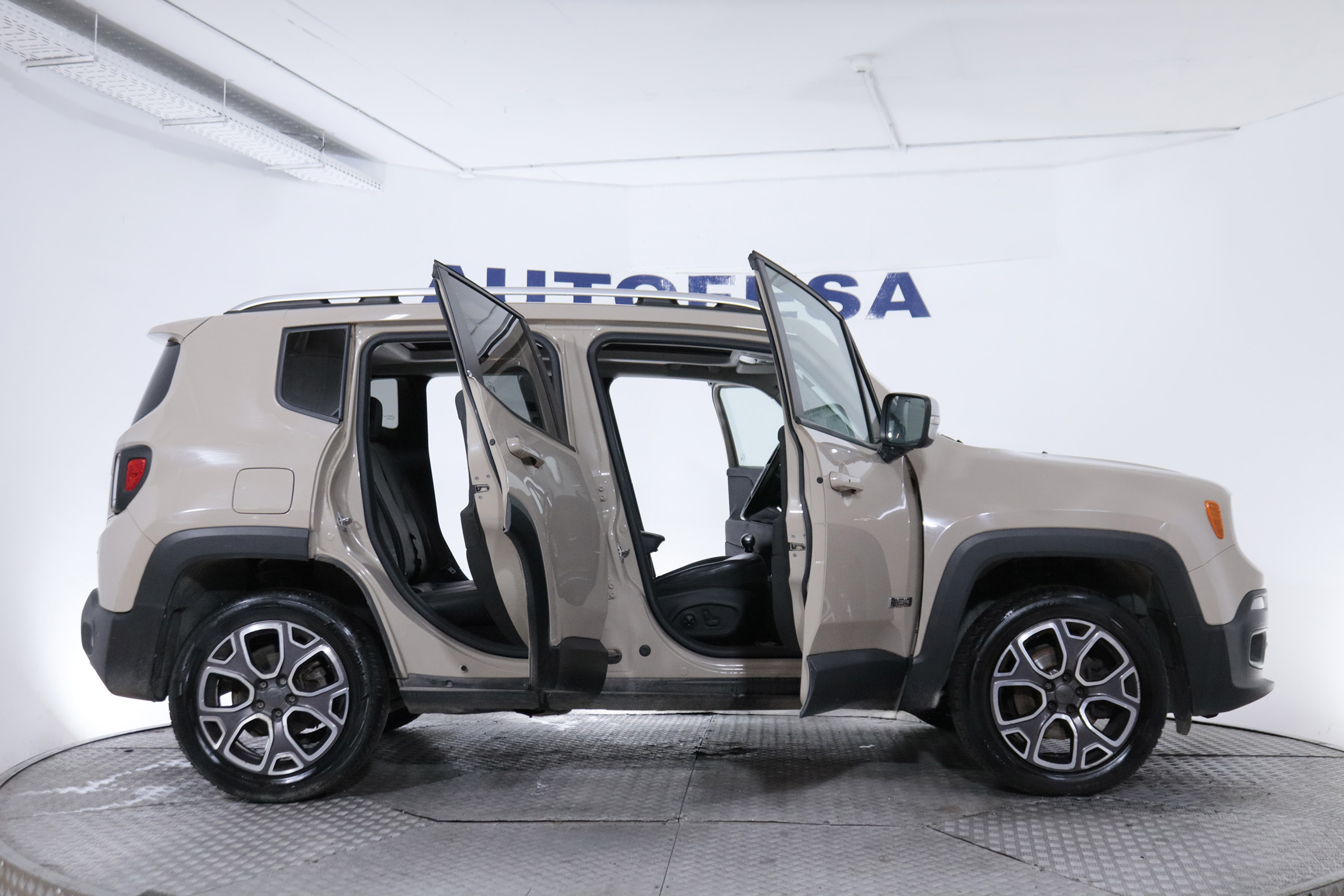 Jeep Renegade 2.0 MJET LIMITED 4X4 140CV 5P # CUERO, TECHO PANORAMICO foto 10