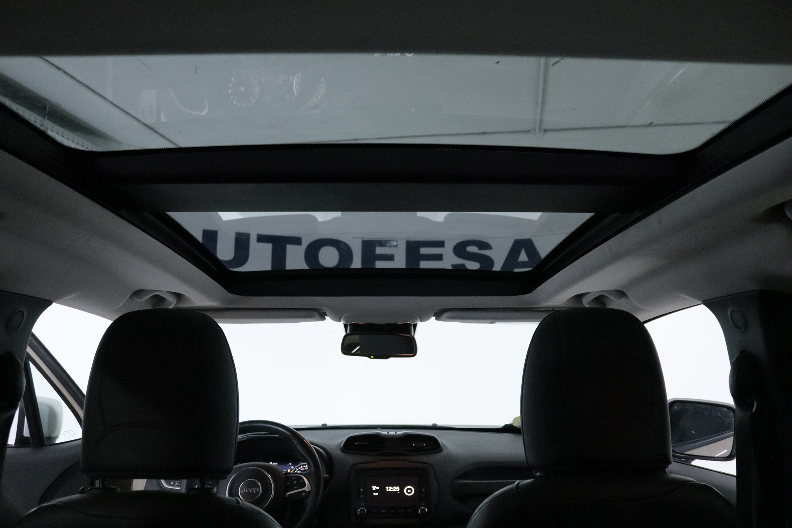 Jeep Renegade 2.0 MJET LIMITED 4X4 140CV 5P # CUERO, TECHO PANORAMICO foto 21