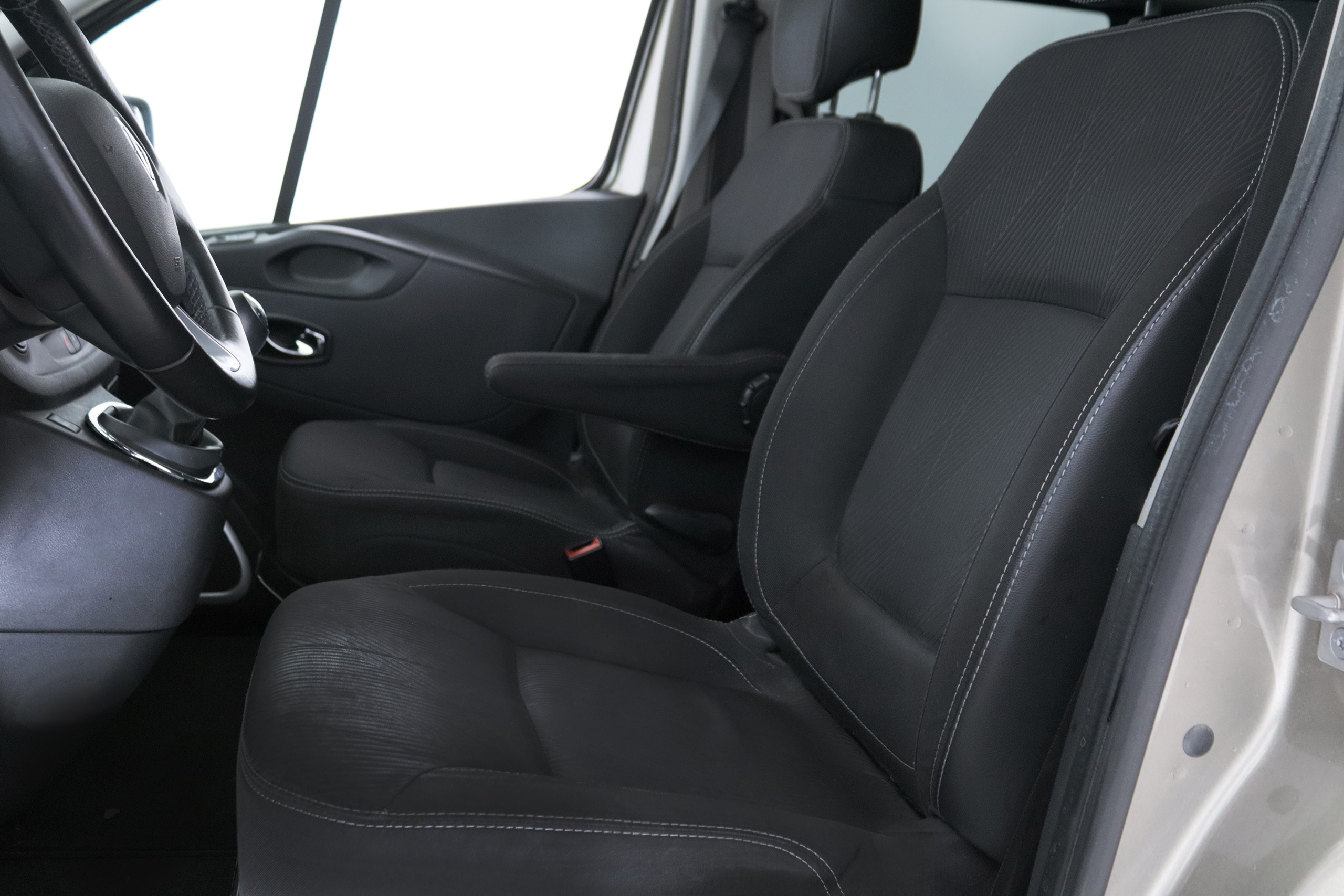 Renault Trafic 1.6 DCI SPACECLASS 145CV 8 PLAZAS 5P # NAVY, PARKTRONIC foto 21