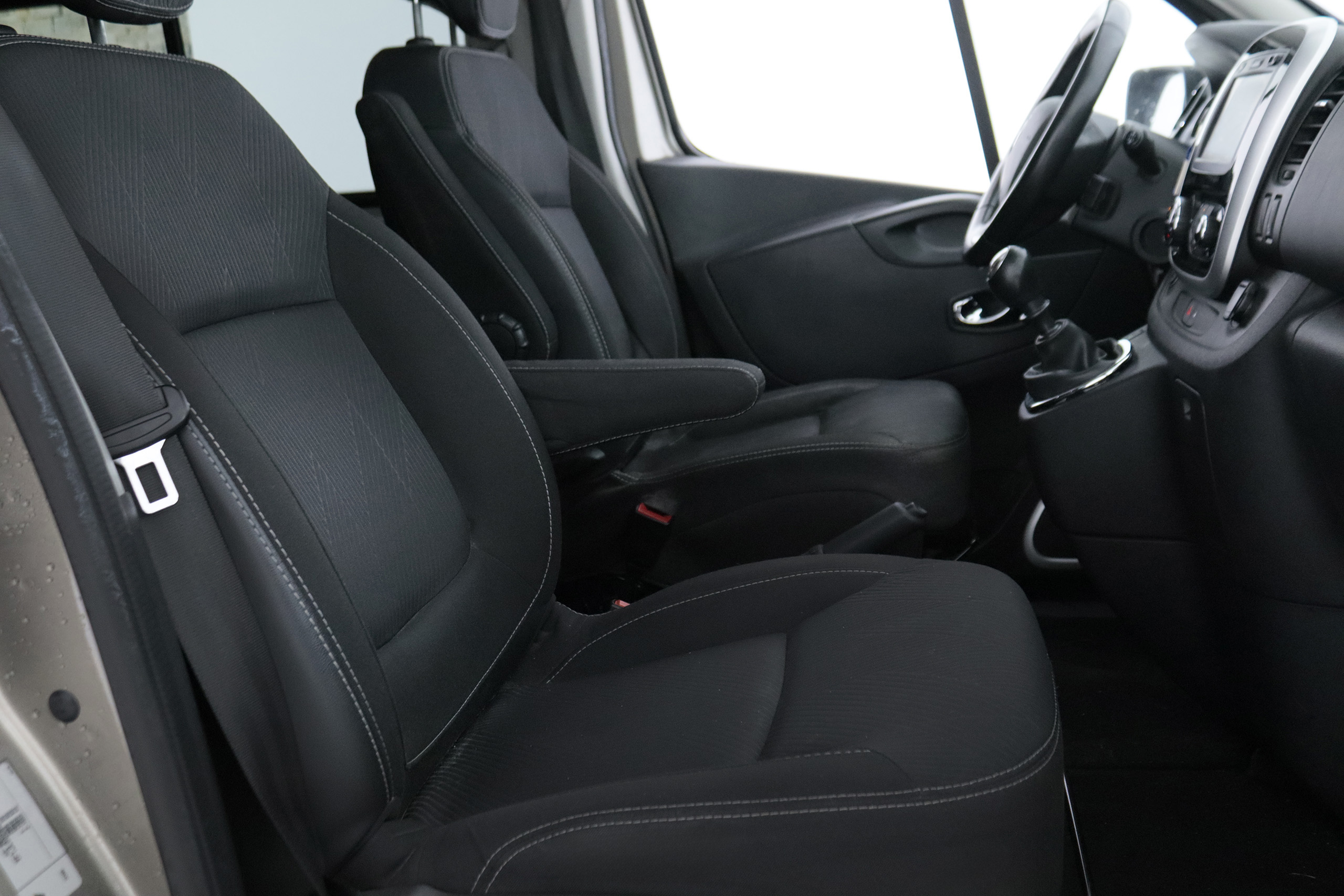 Renault Trafic 1.6 DCI SPACECLASS 145CV 8 PLAZAS 5P # NAVY, PARKTRONIC foto 22