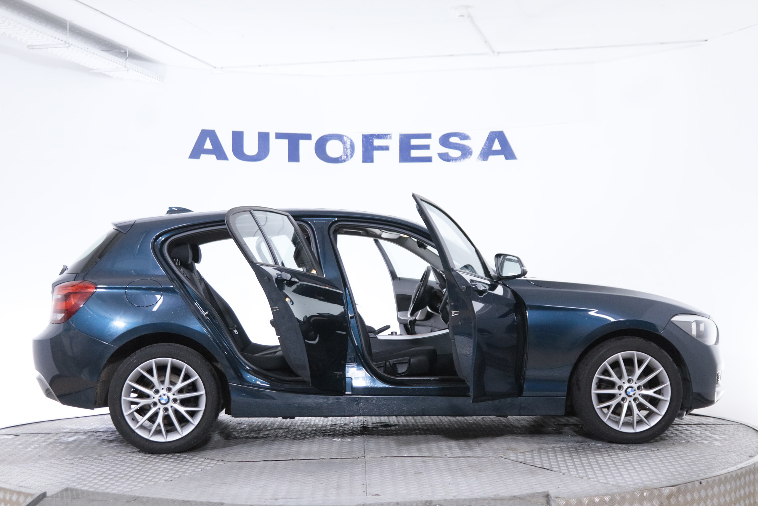 BMW 114D SERIE 1 114D 95CV 5P # NAVY, BLUETOOTH foto 11