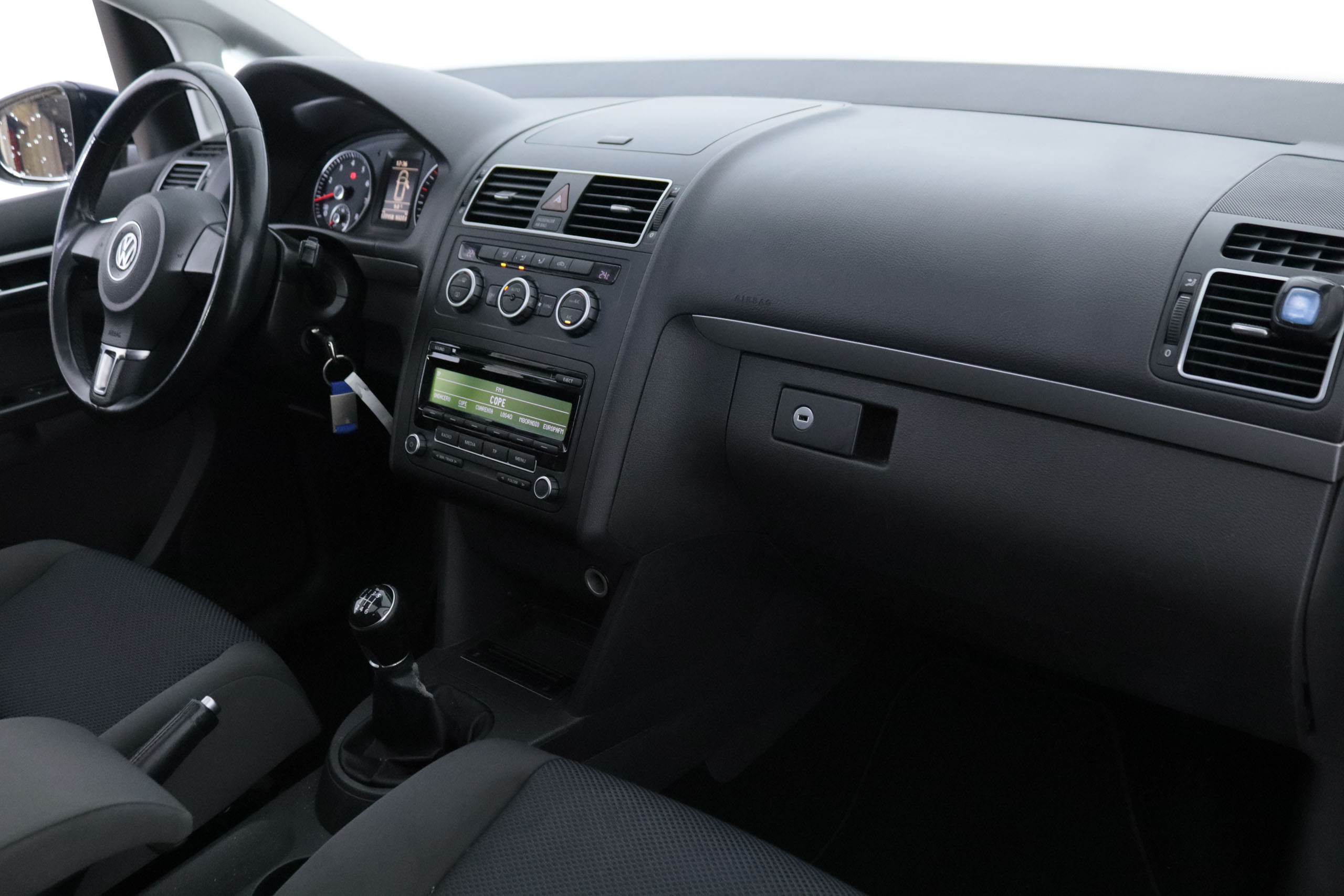 Volkswagen Touran 1.2 TSI EDITION 105CV 7 PLAZAS 5P # TECHO ELEC PANORAMICO foto 17