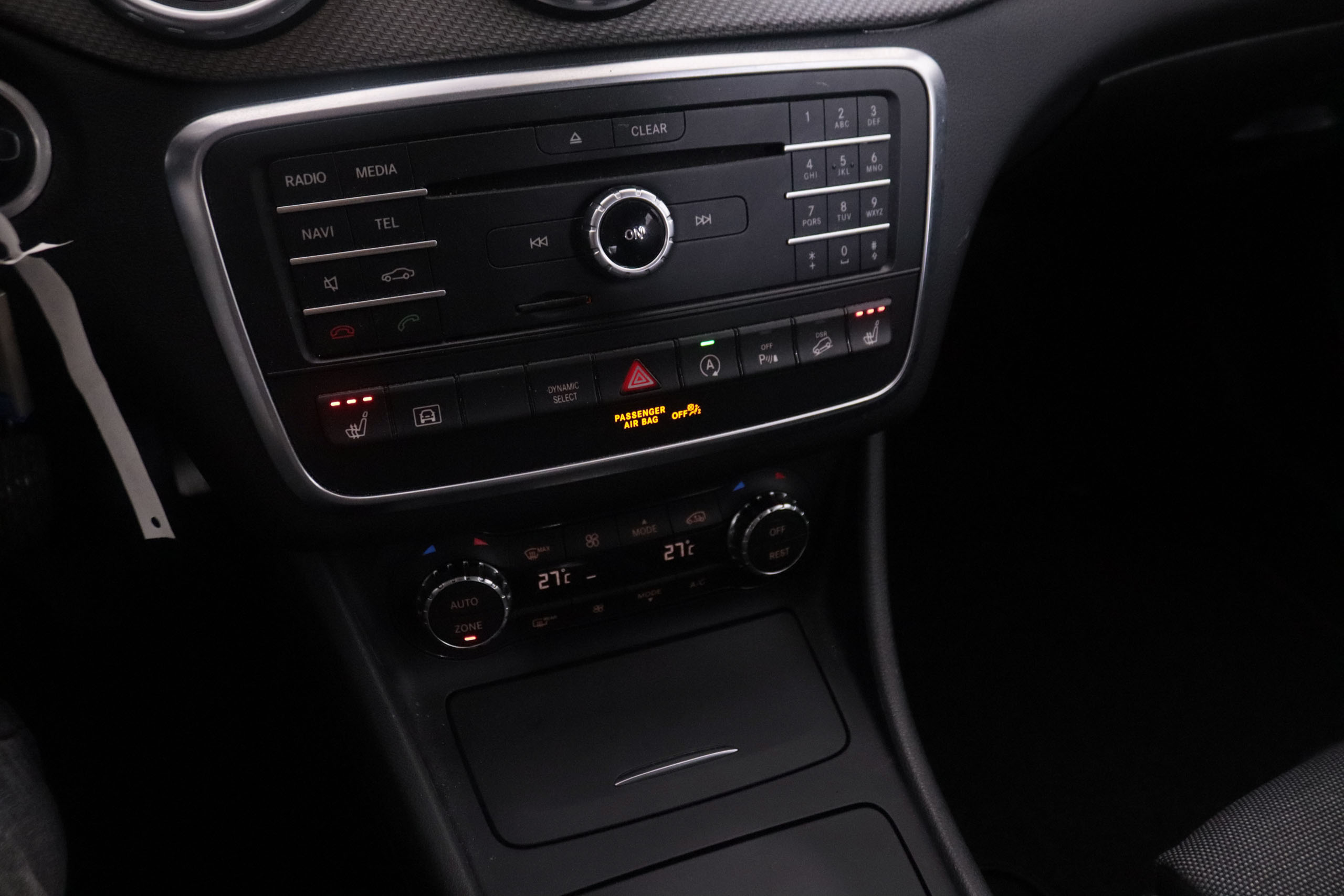 Mercedes-benz Gla 200 CLASE GLA 200D  4-MATIC STYLE AUTO 136CV 5P #NAVY, PARKTRONIC foto 19