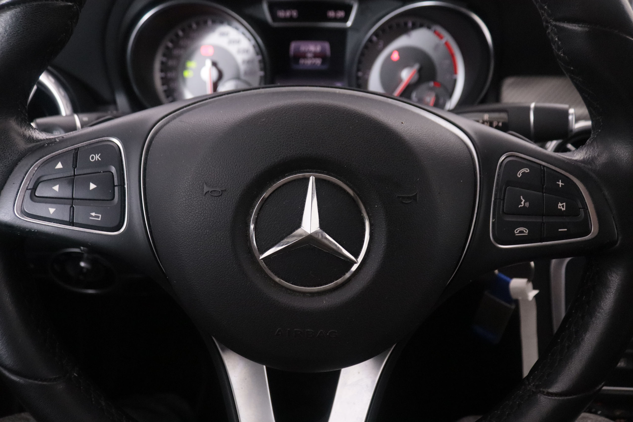 Mercedes-benz Gla 200 CLASE GLA 200D  4-MATIC STYLE AUTO 136CV 5P #NAVY, PARKTRONIC foto 17