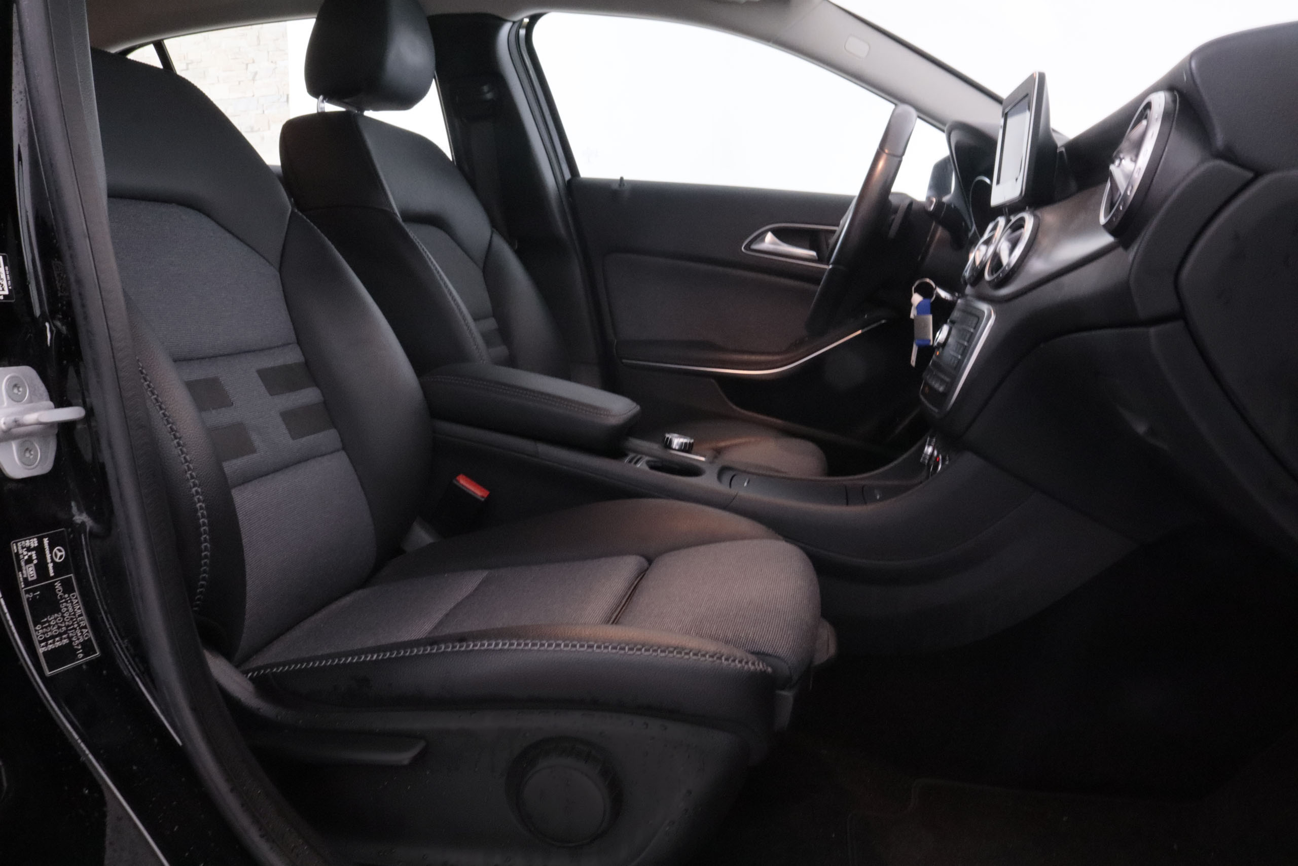 Mercedes-benz Gla 200 CLASE GLA 200D  4-MATIC STYLE AUTO 136CV 5P #NAVY, PARKTRONIC foto 24