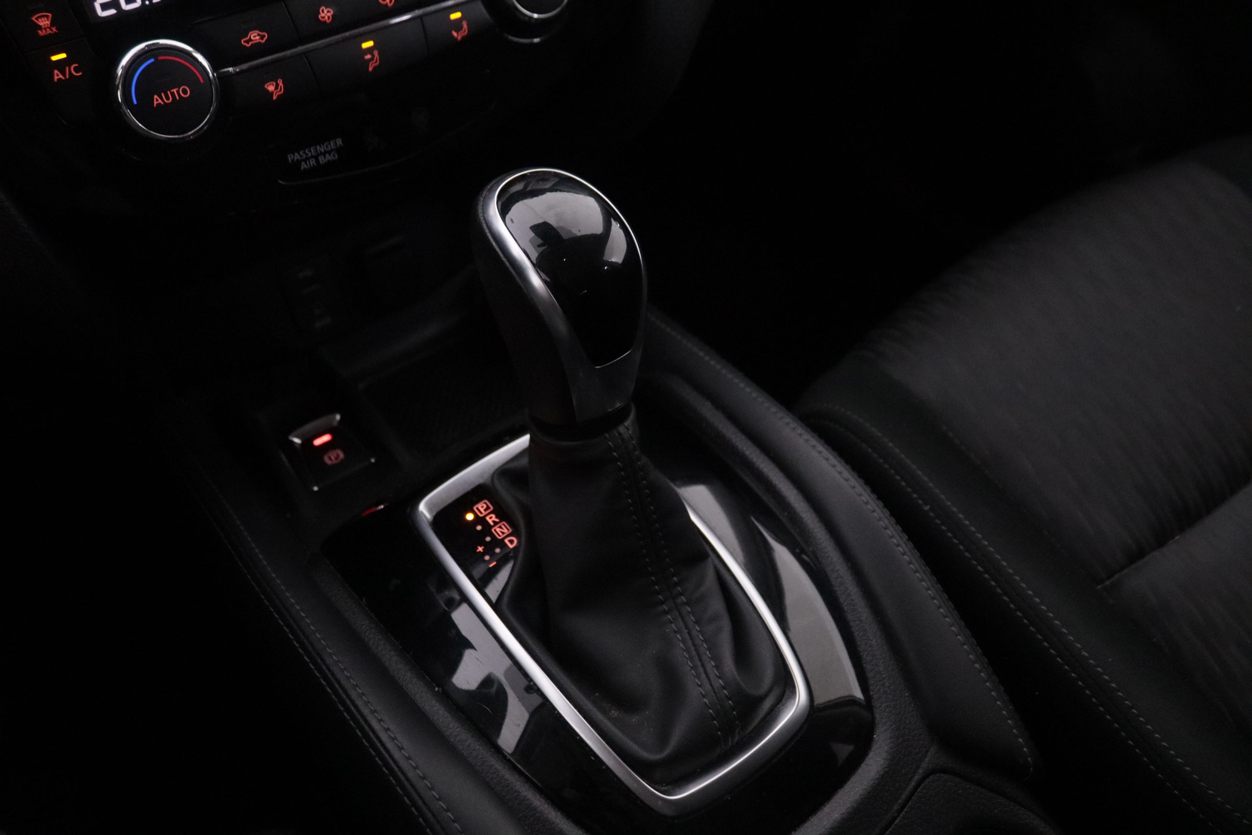 Nissan X-trail 1.3 DIGT N-CONNECTA 160CV AUTO 7 PLAZAS 5P #NAVY, PARKTRONIC foto 21