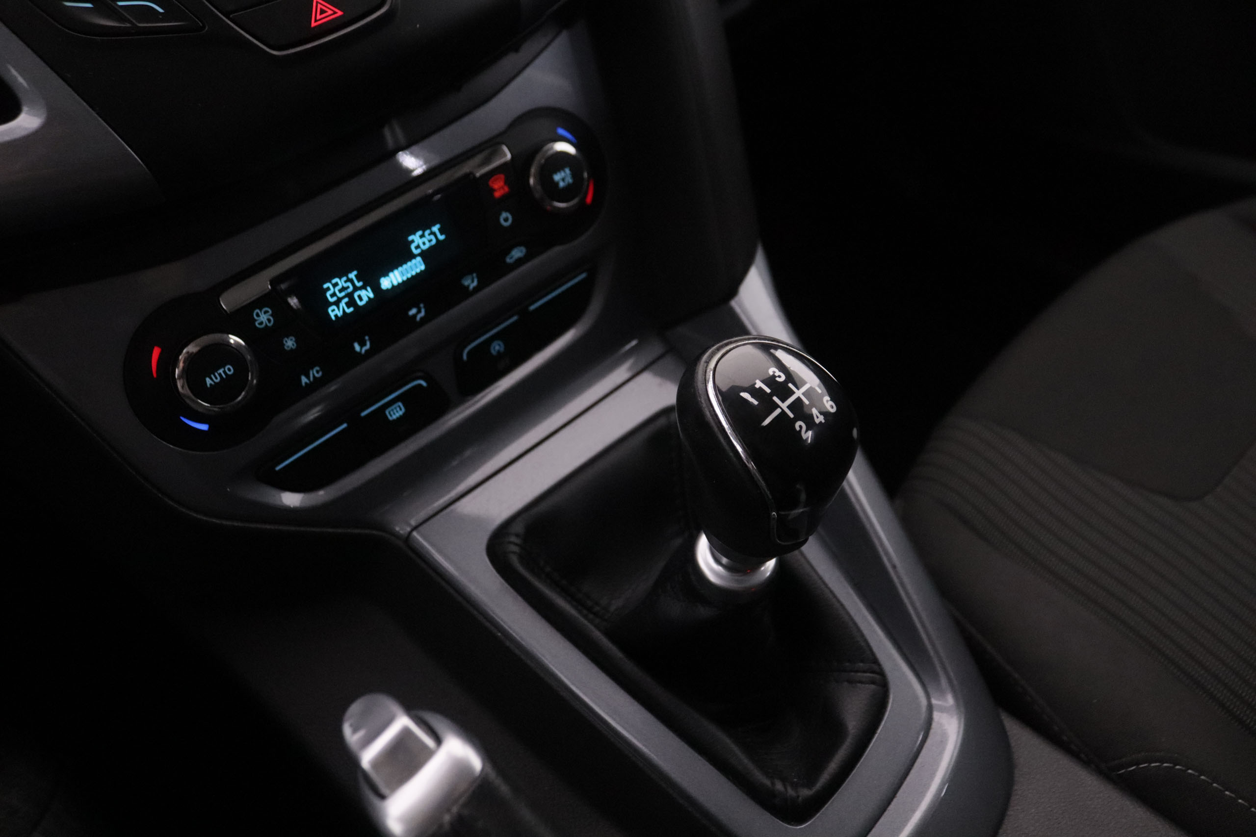 Ford Focus 1.6 TDCI TITANIUM 95CV 5P # PARKTRONIC foto 20