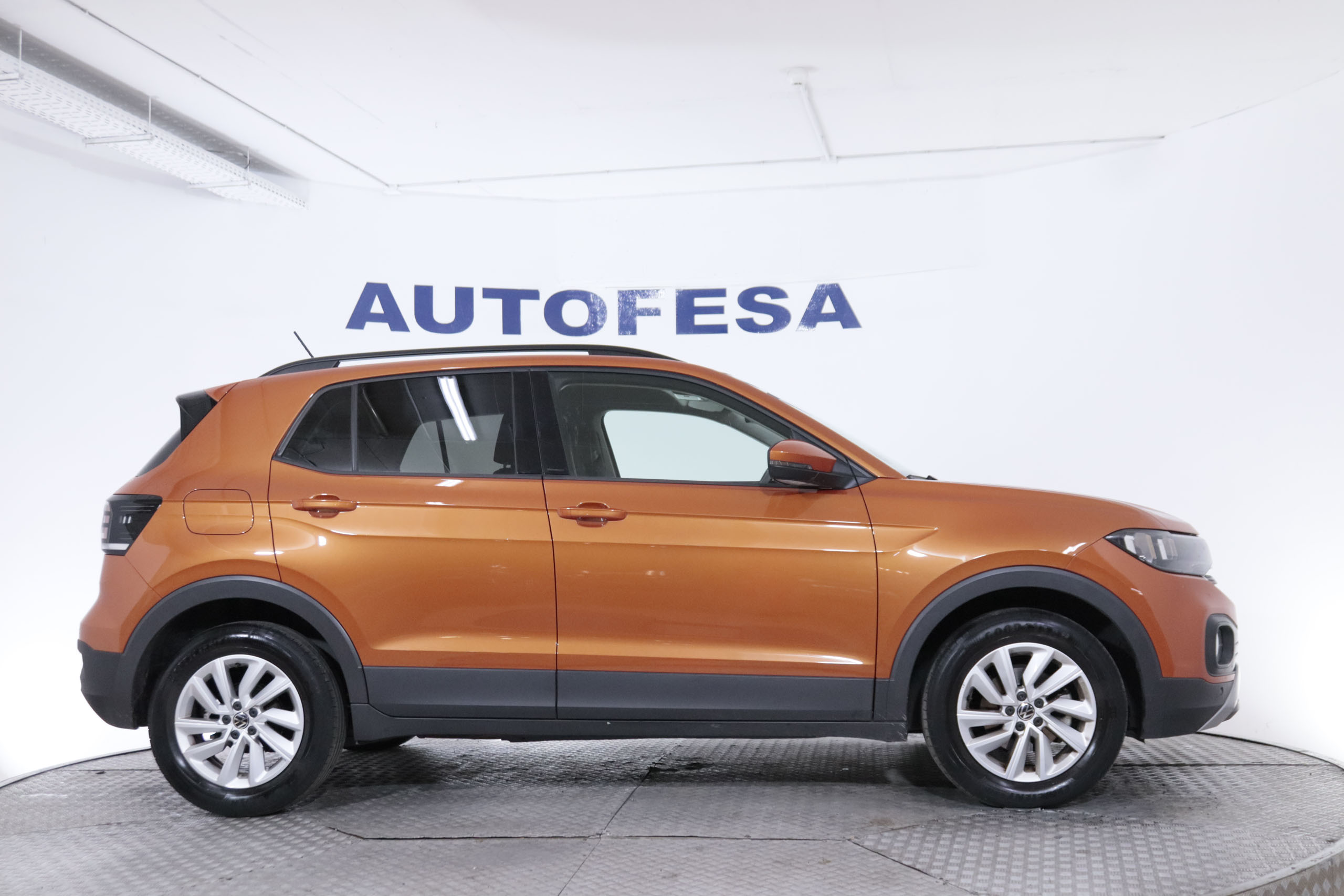 Volkswagen T-Cross 1.0 TSI DSG AUTO 110CV 5P # NAVY, PARKTRONIC foto 10