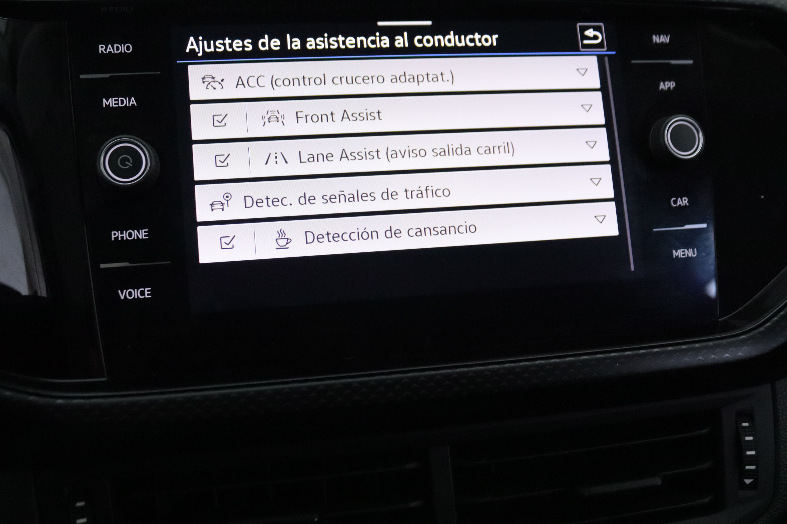 Volkswagen T-Cross 1.0 TSI DSG AUTO 110CV 5P # NAVY, PARKTRONIC foto 24