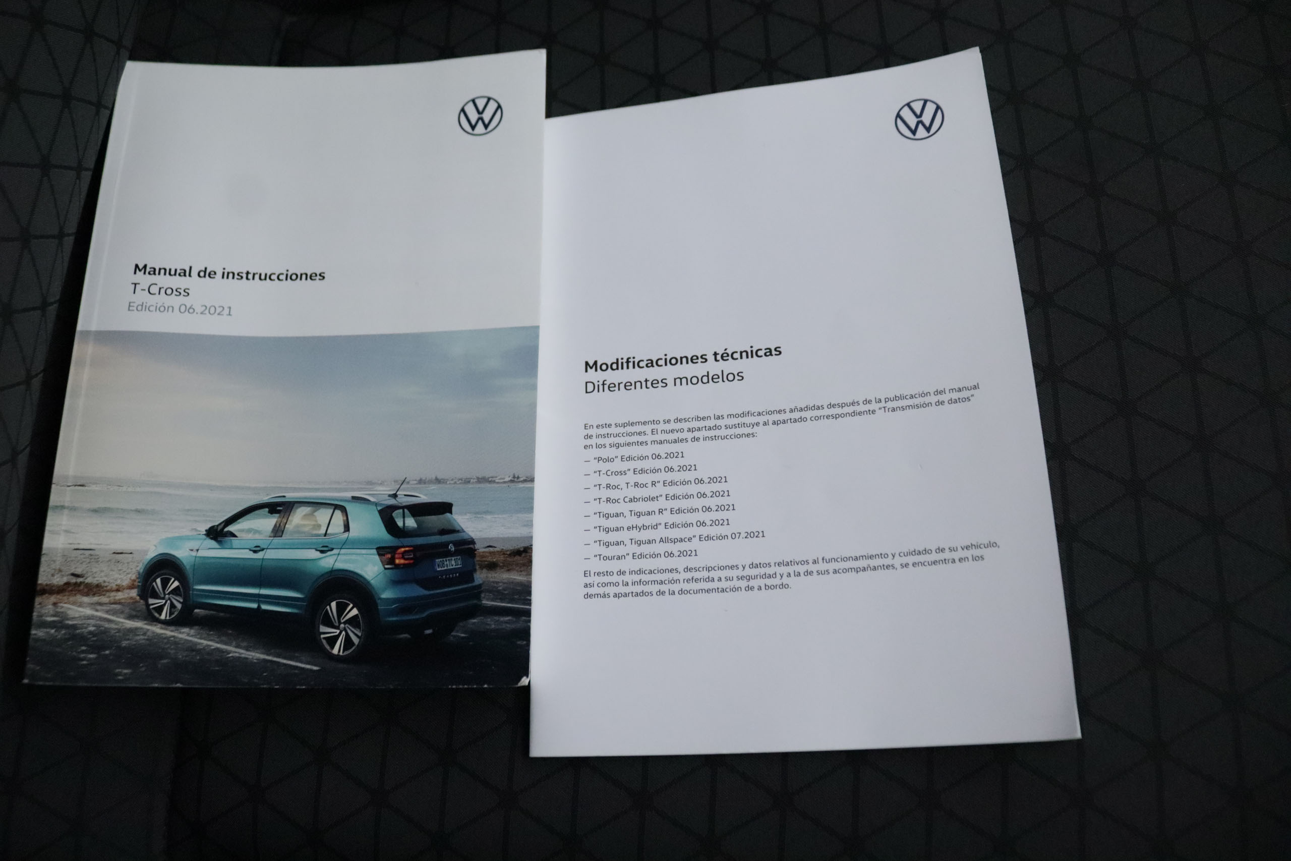 Volkswagen T-Cross 1.0 TSI DSG AUTO 110CV 5P # NAVY, PARKTRONIC foto 28