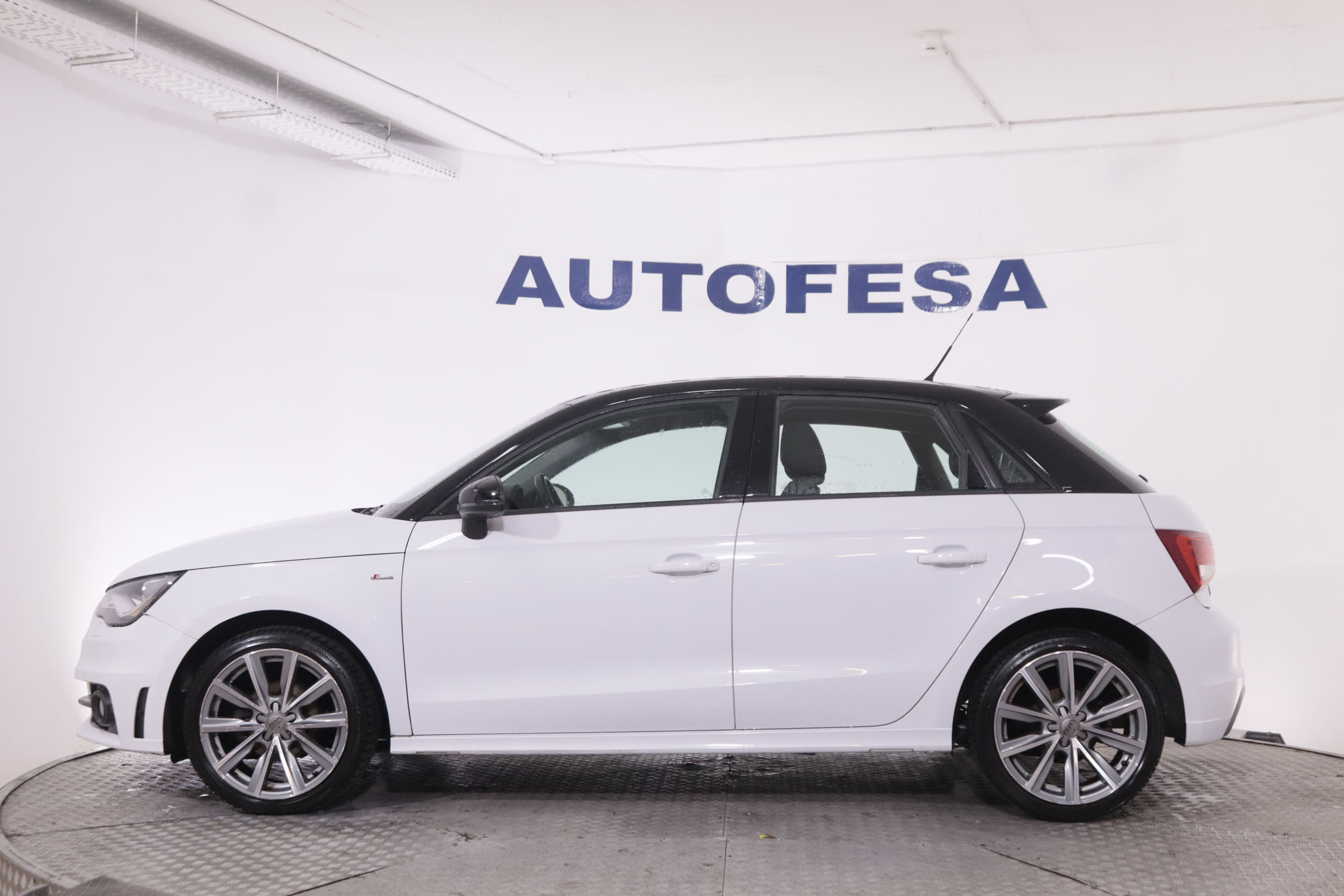 Audi A1 SPORTBACK 1.6 TDI SLINE 90CV 5P foto 13