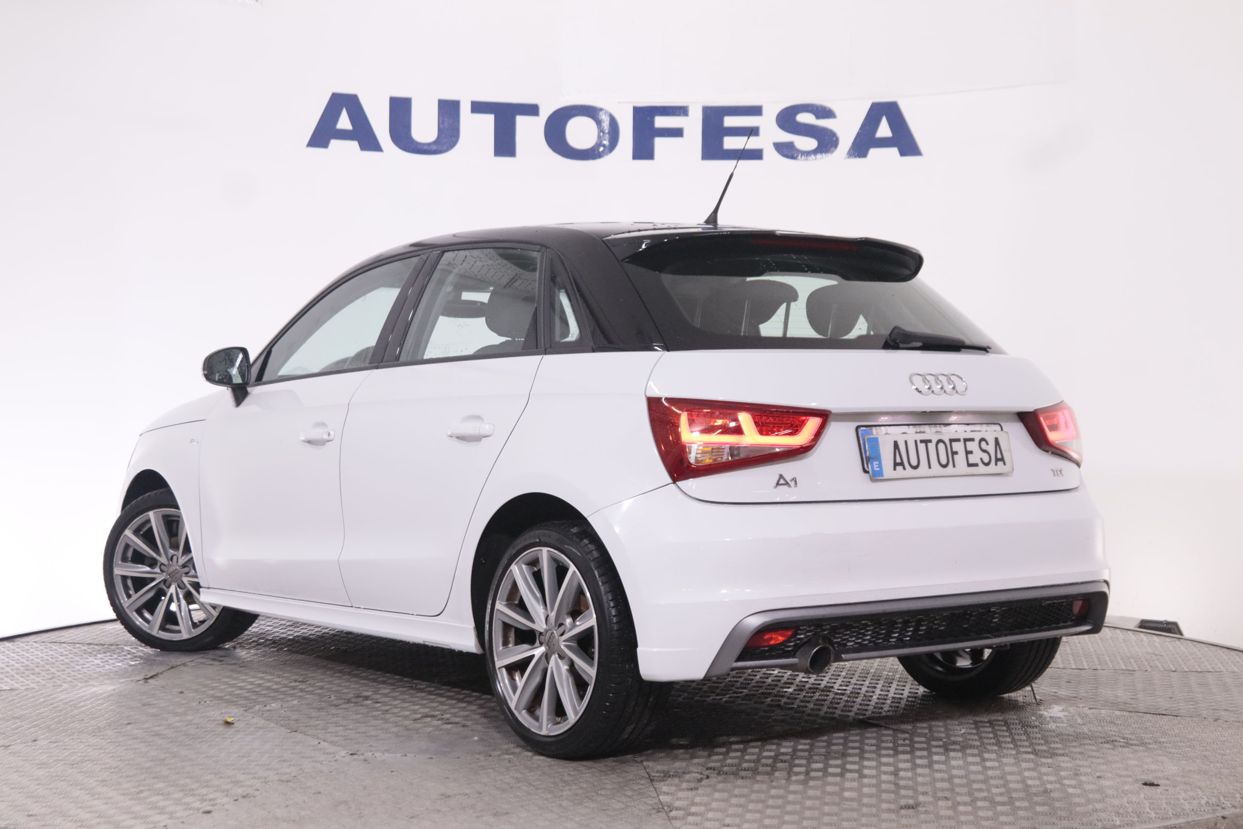 Audi A1 SPORTBACK 1.6 TDI SLINE 90CV 5P foto 5