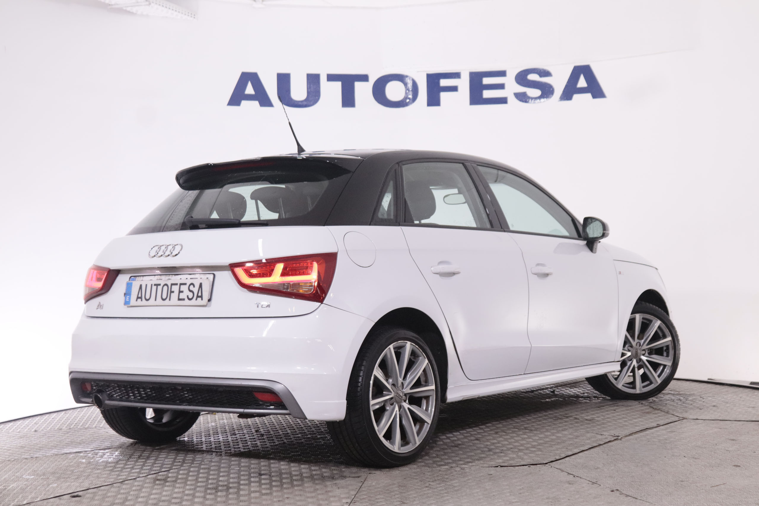 Audi A1 SPORTBACK 1.6 TDI SLINE 90CV 5P foto 7