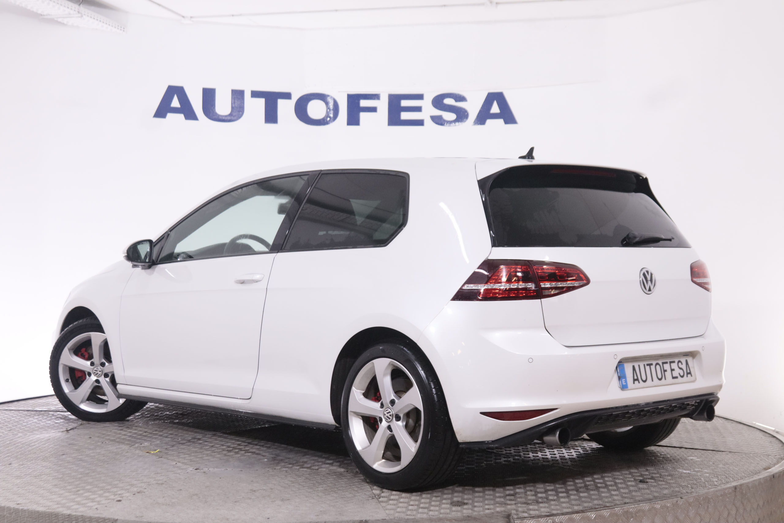Volkswagen Golf 2.0 TSI DSG GTI 220CV 3P # CUERO, NAVY, PARKTRONIC foto 5