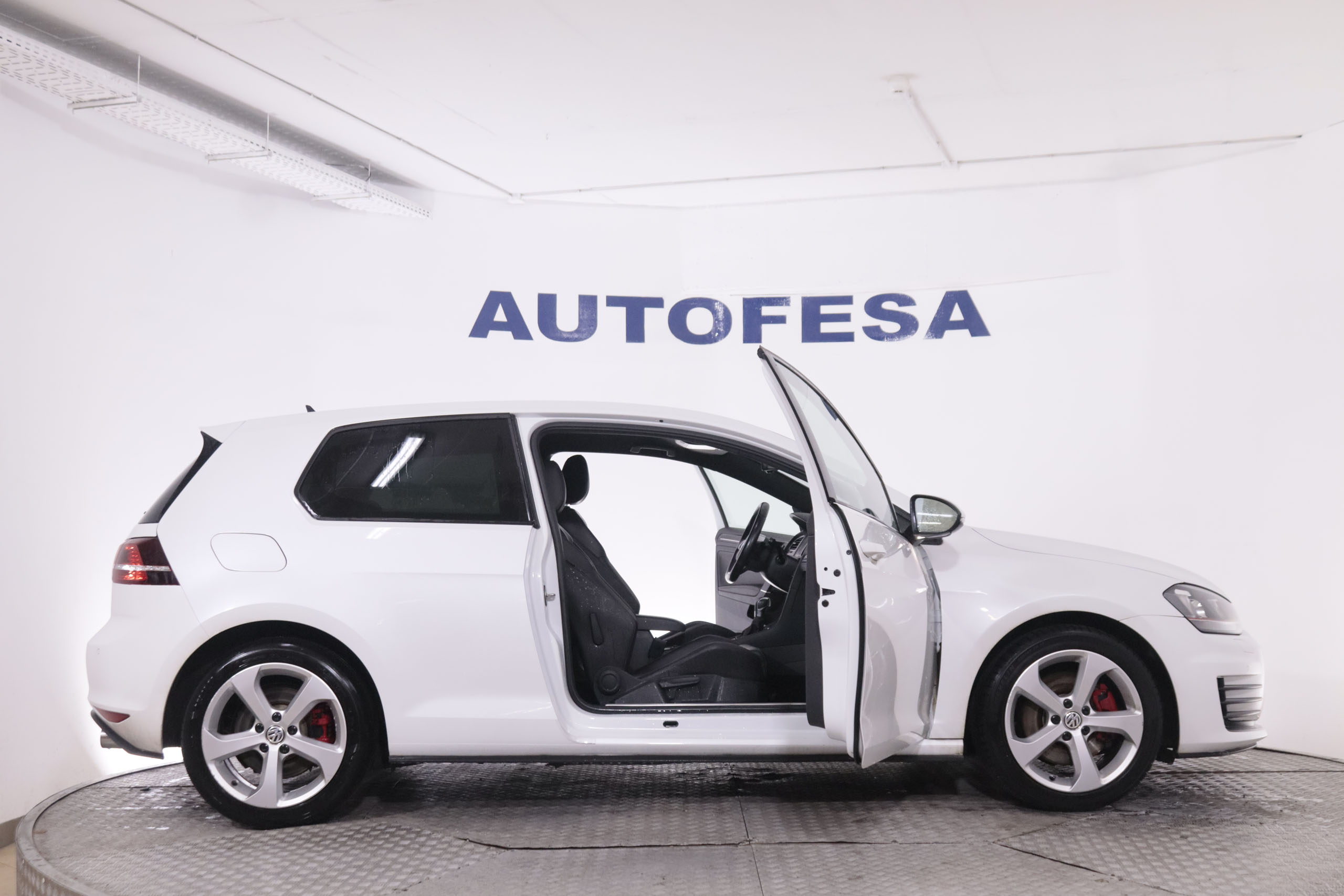 Volkswagen Golf 2.0 TSI DSG GTI 220CV 3P # CUERO, NAVY, PARKTRONIC foto 10