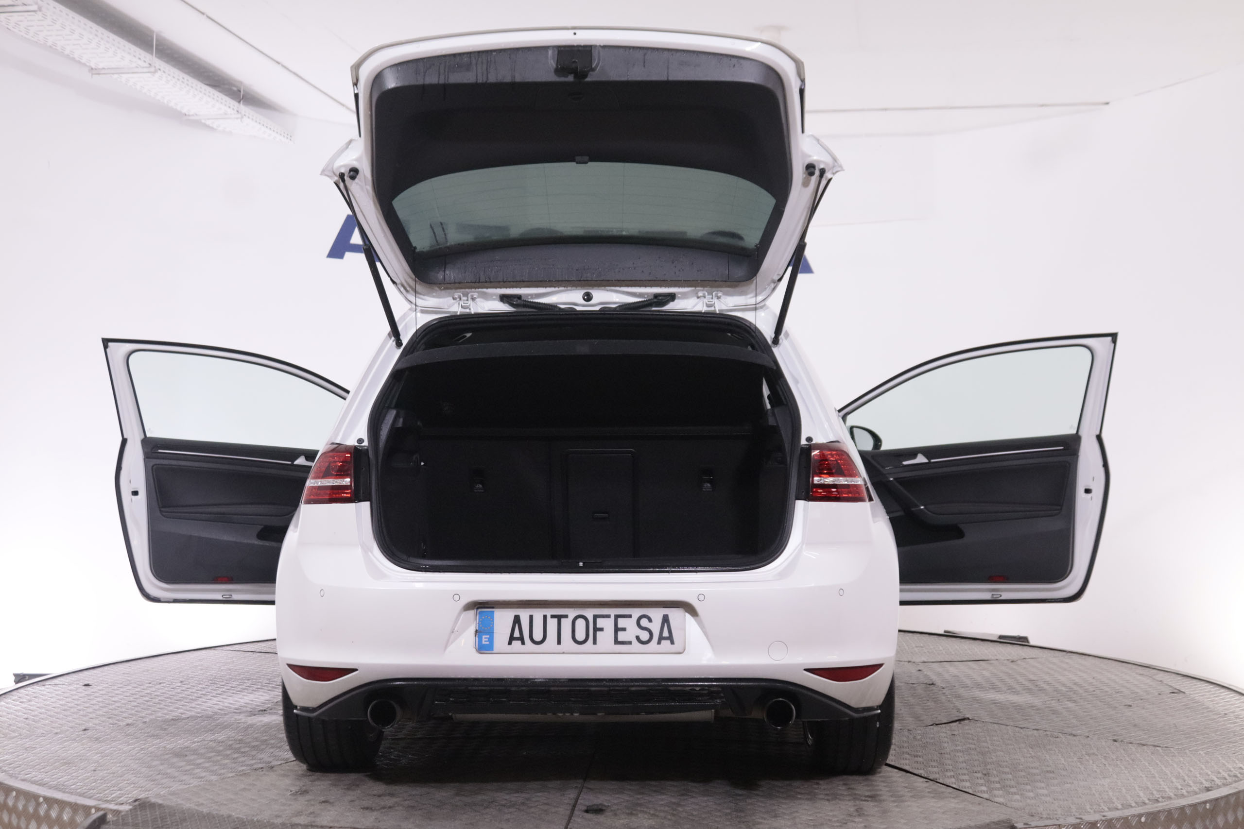 Volkswagen Golf 2.0 TSI DSG GTI 220CV 3P # CUERO, NAVY, PARKTRONIC foto 11