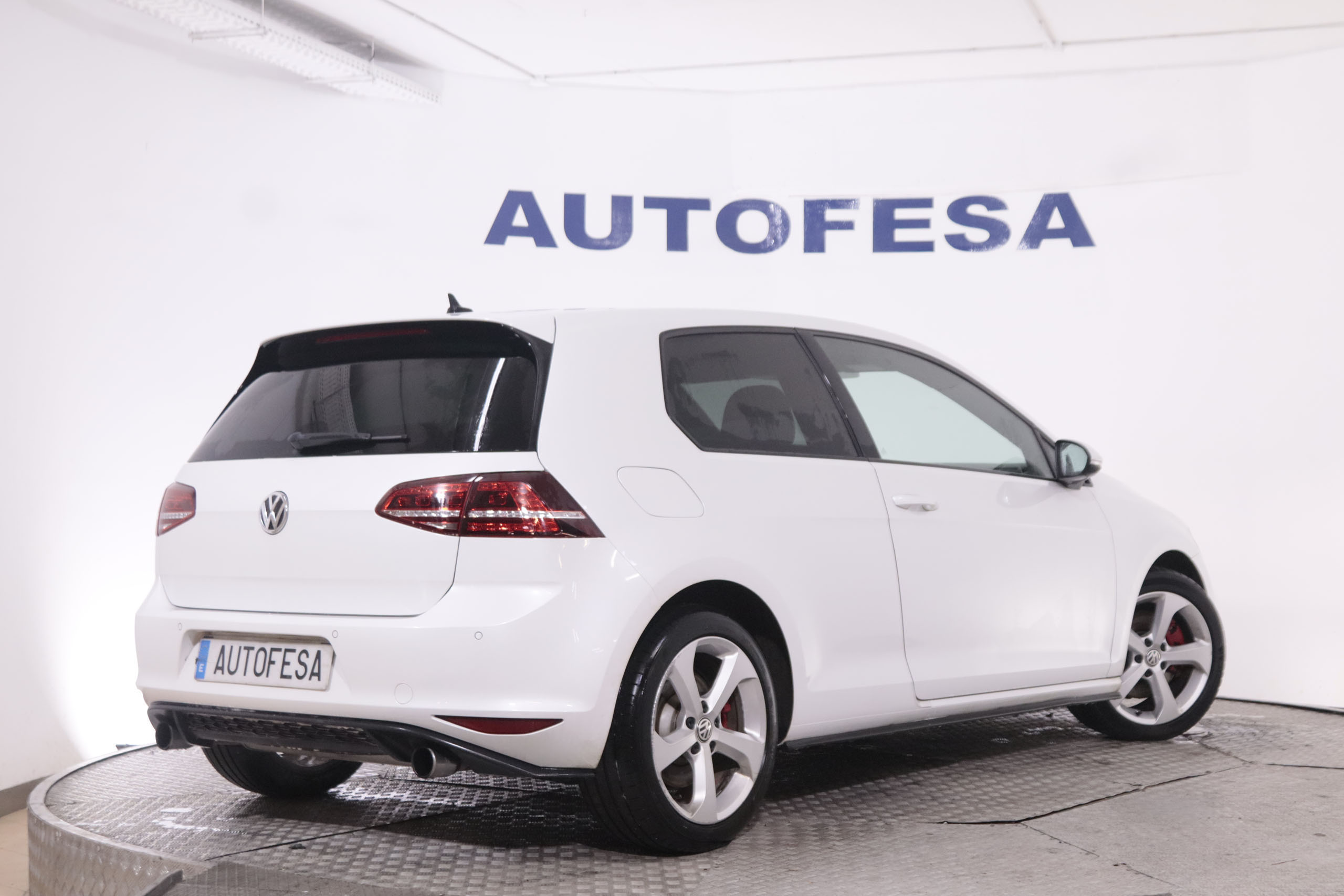 Volkswagen Golf 2.0 TSI DSG GTI 220CV 3P # CUERO, NAVY, PARKTRONIC foto 7