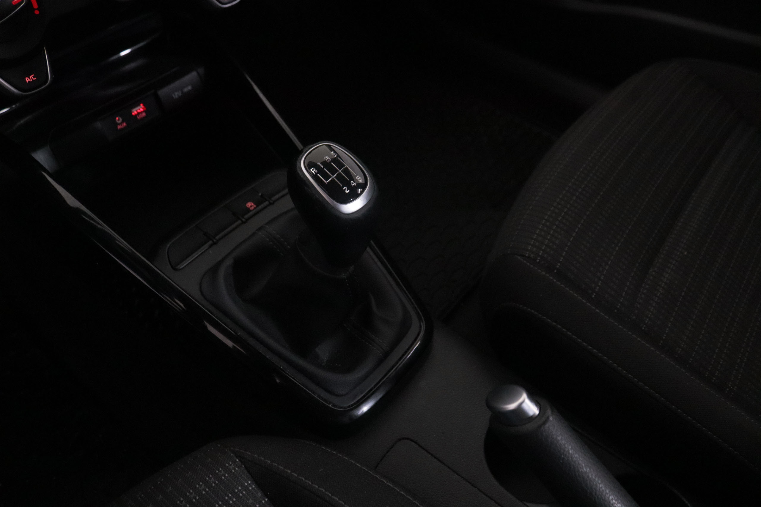 Kia Stonic 1.0 ACTIVE 100CV 5P #PARKTRONIC, CAMARA TRASERA foto 20