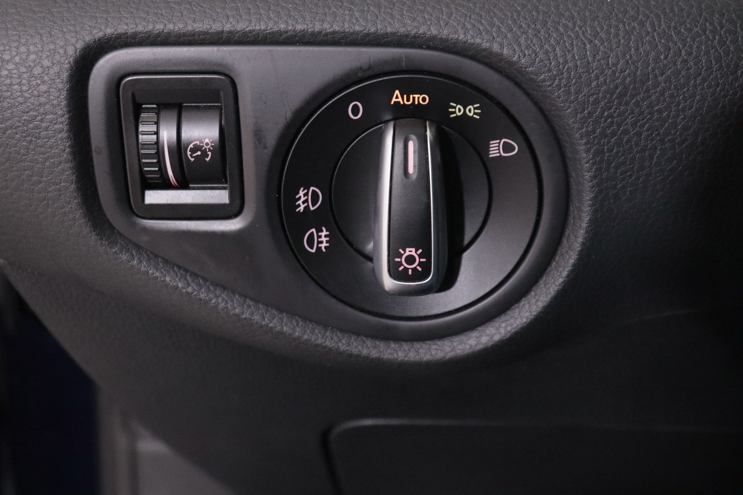 Volkswagen Sharan 2.0 TDI DSG AUTO 150CV 7 PLAZAS 5P # TECHO ELECT PANORAMICO, NAVY foto 21