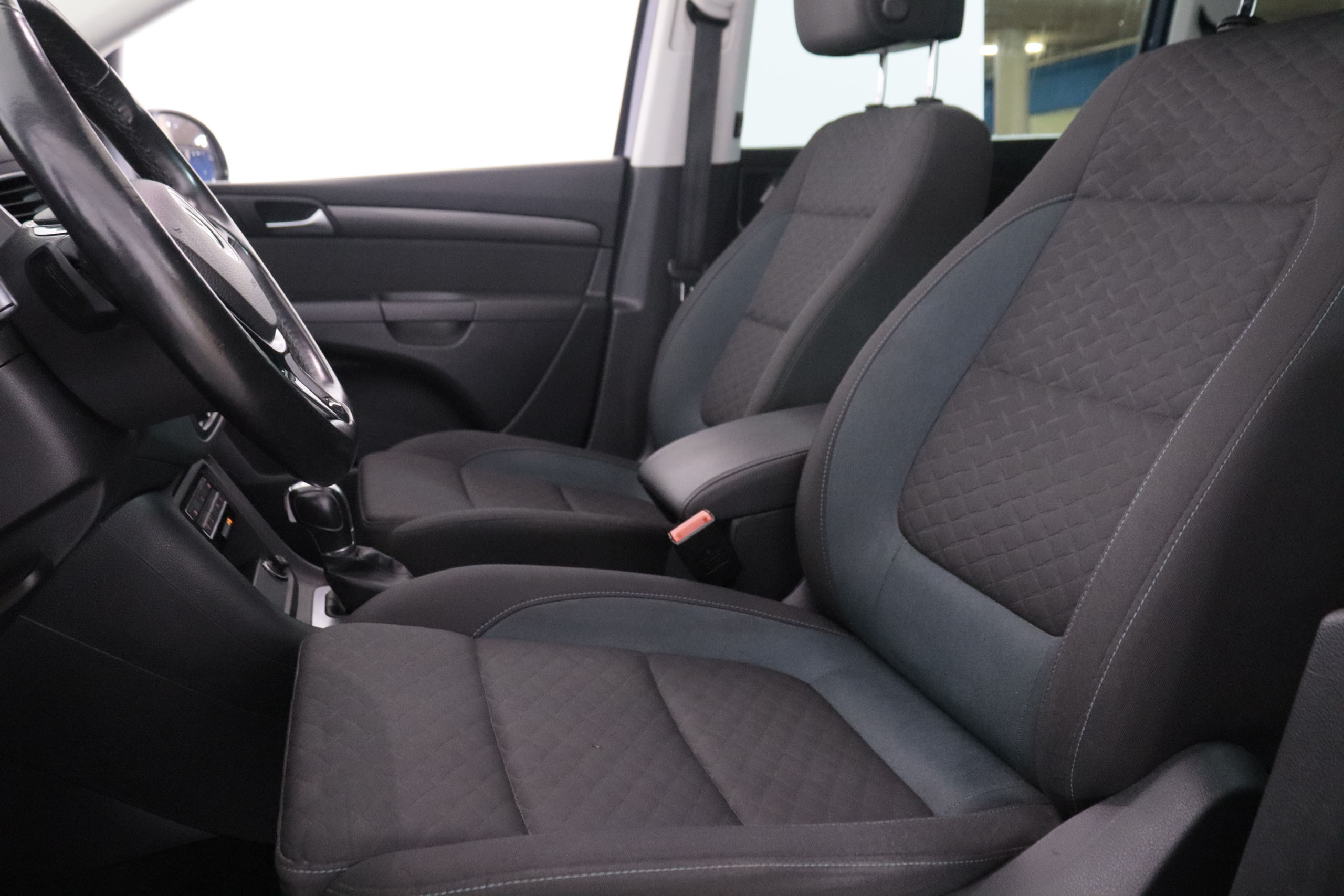 Volkswagen Sharan 2.0 TDI DSG AUTO 150CV 7 PLAZAS 5P # TECHO ELECT PANORAMICO, NAVY foto 25