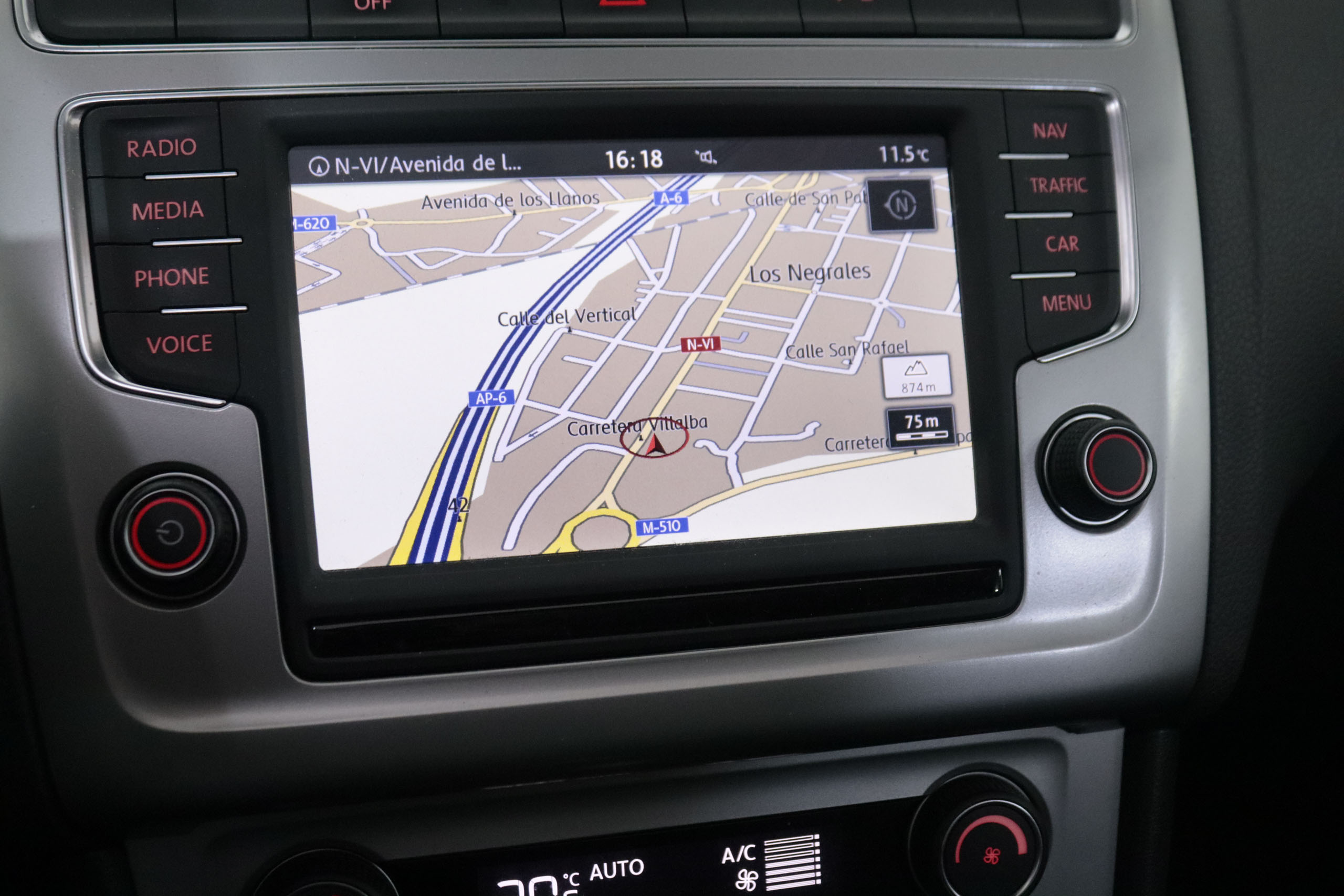 Volkswagen Polo 1.4 TDI ADVANCE DSG AUTO 90CV 5P # TECHO ELECTRICO, NAVY foto 21