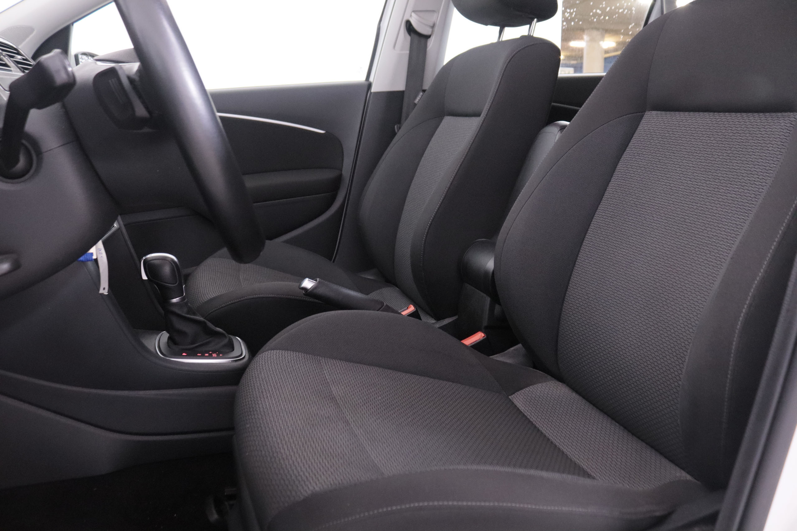 Volkswagen Polo 1.4 TDI ADVANCE DSG AUTO 90CV 5P # TECHO ELECTRICO, NAVY foto 23