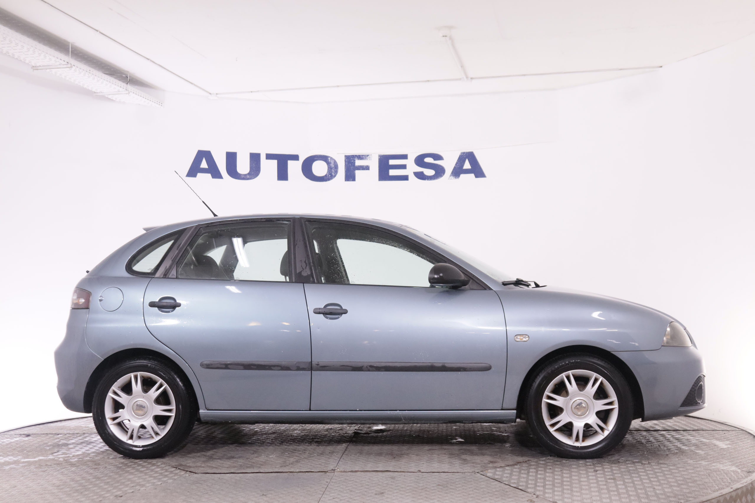 Seat Ibiza 1.4 TDI 80CV 5P foto 9