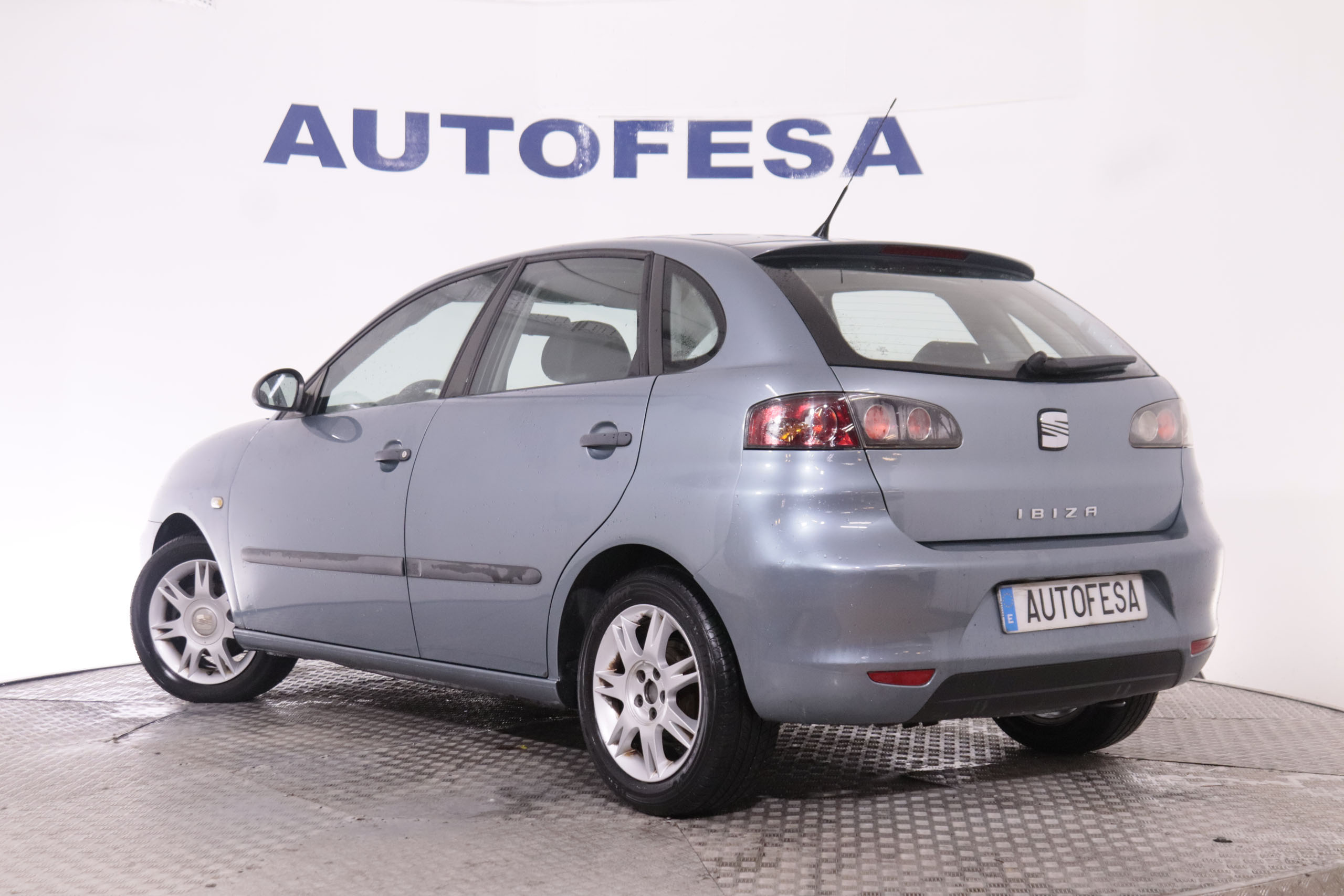 Seat Ibiza 1.4 TDI 80CV 5P foto 5