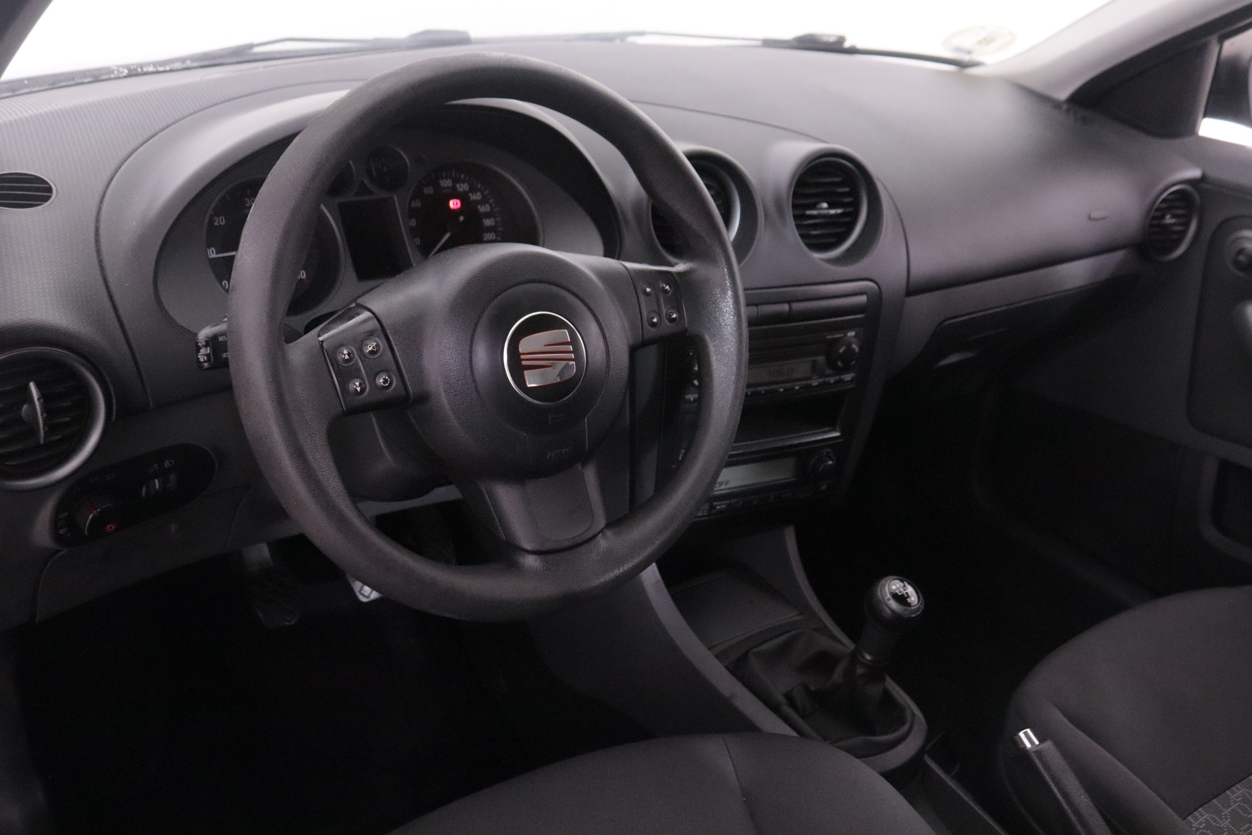 Seat Ibiza 1.4 TDI 80CV 5P foto 14