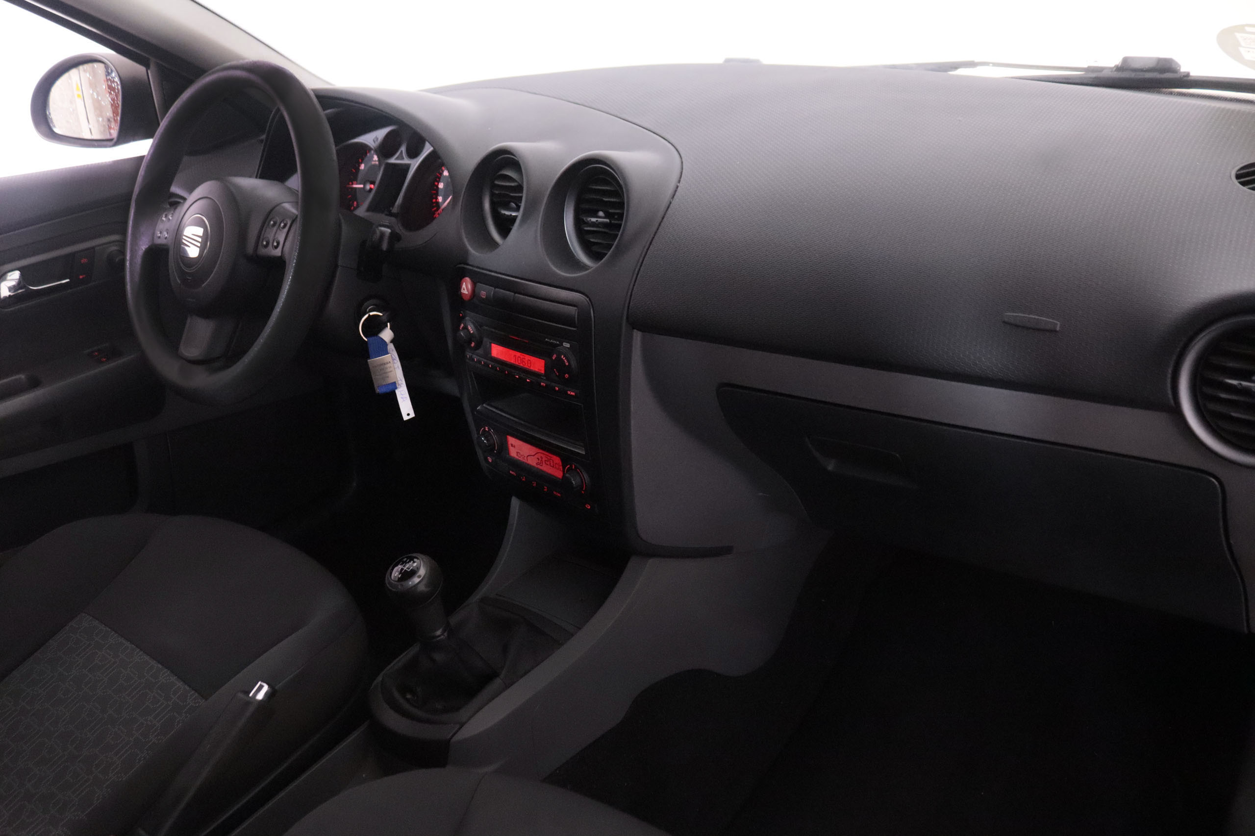 Seat Ibiza 1.4 TDI 80CV 5P foto 15