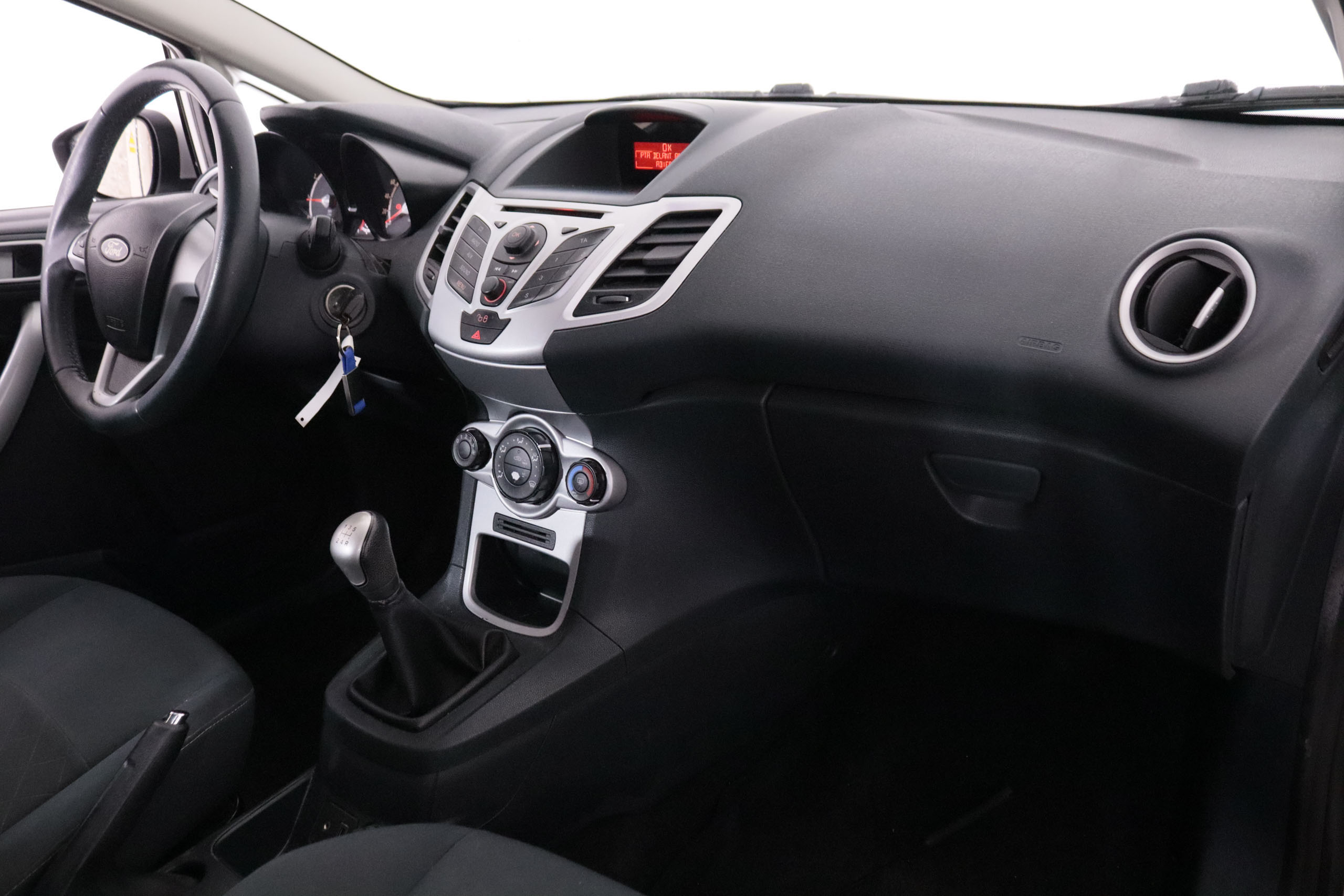 Ford Fiesta 1.2 TREND 82CV 5P foto 15