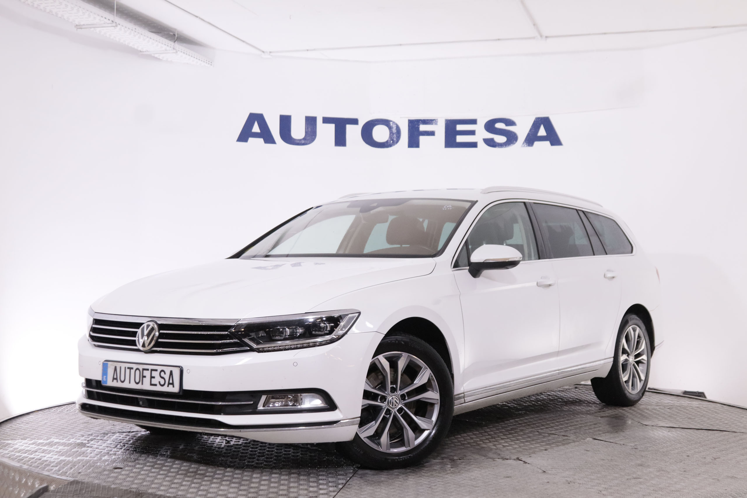 Volkswagen Passat VARIANT 2.0 TDI 190CV EXCLUSIVE AUTO DSG 5P # NAVY,CUERO,FAROS LED, foto 1