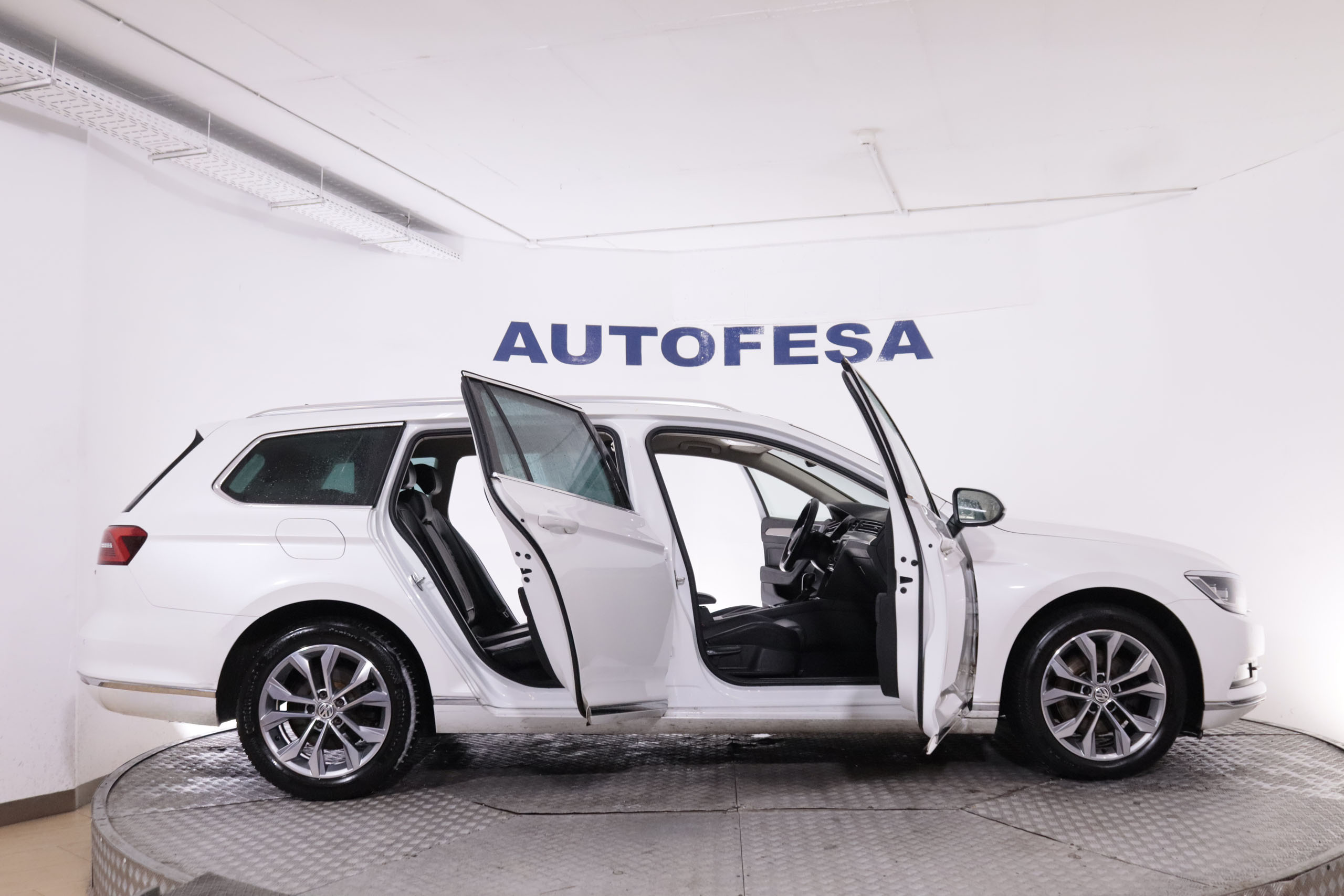 Volkswagen Passat VARIANT 2.0 TDI 190CV EXCLUSIVE AUTO DSG 5P # NAVY,CUERO,FAROS LED, foto 11