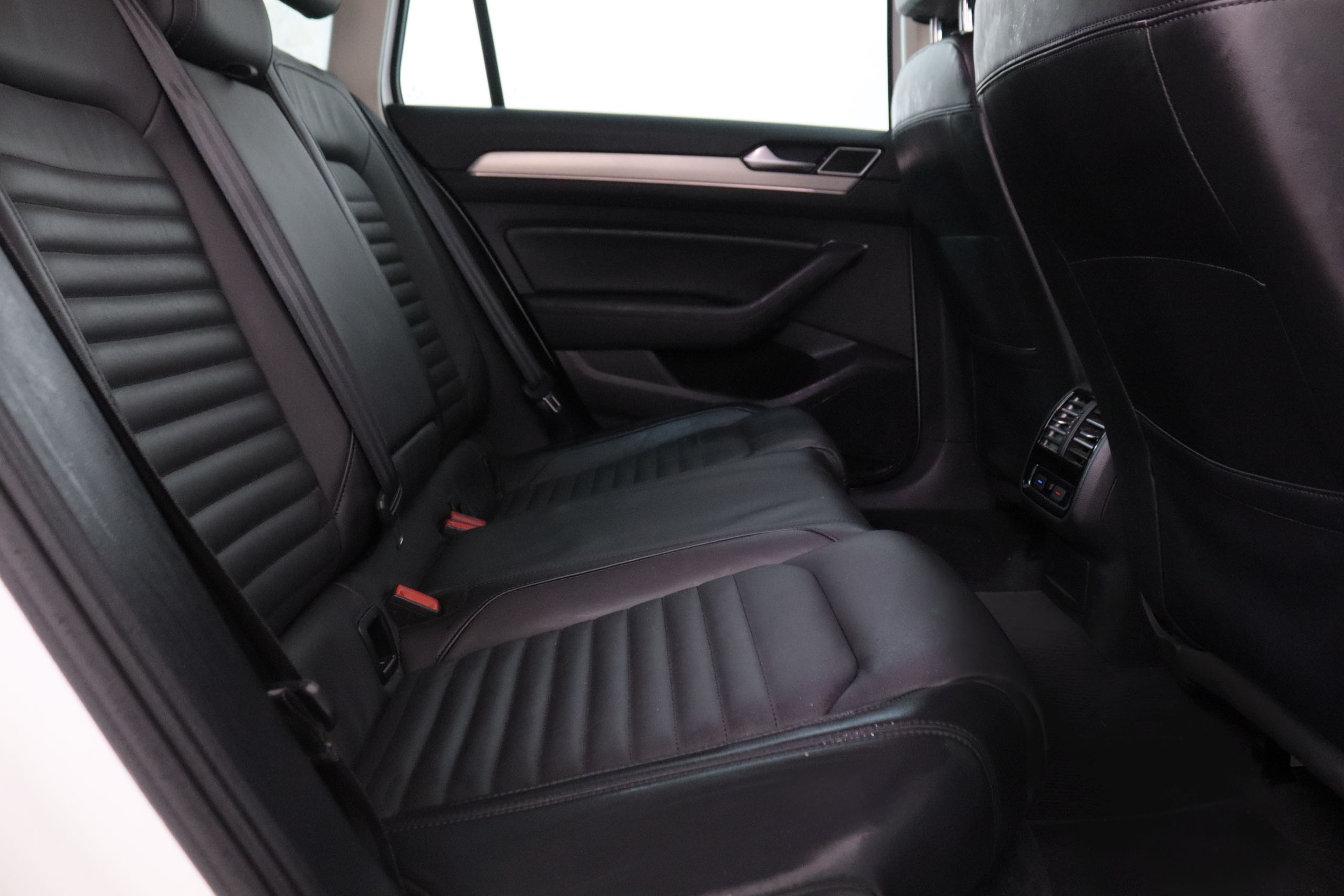 Volkswagen Passat VARIANT 2.0 TDI 190CV EXCLUSIVE AUTO DSG 5P # NAVY,CUERO,FAROS LED, foto 26