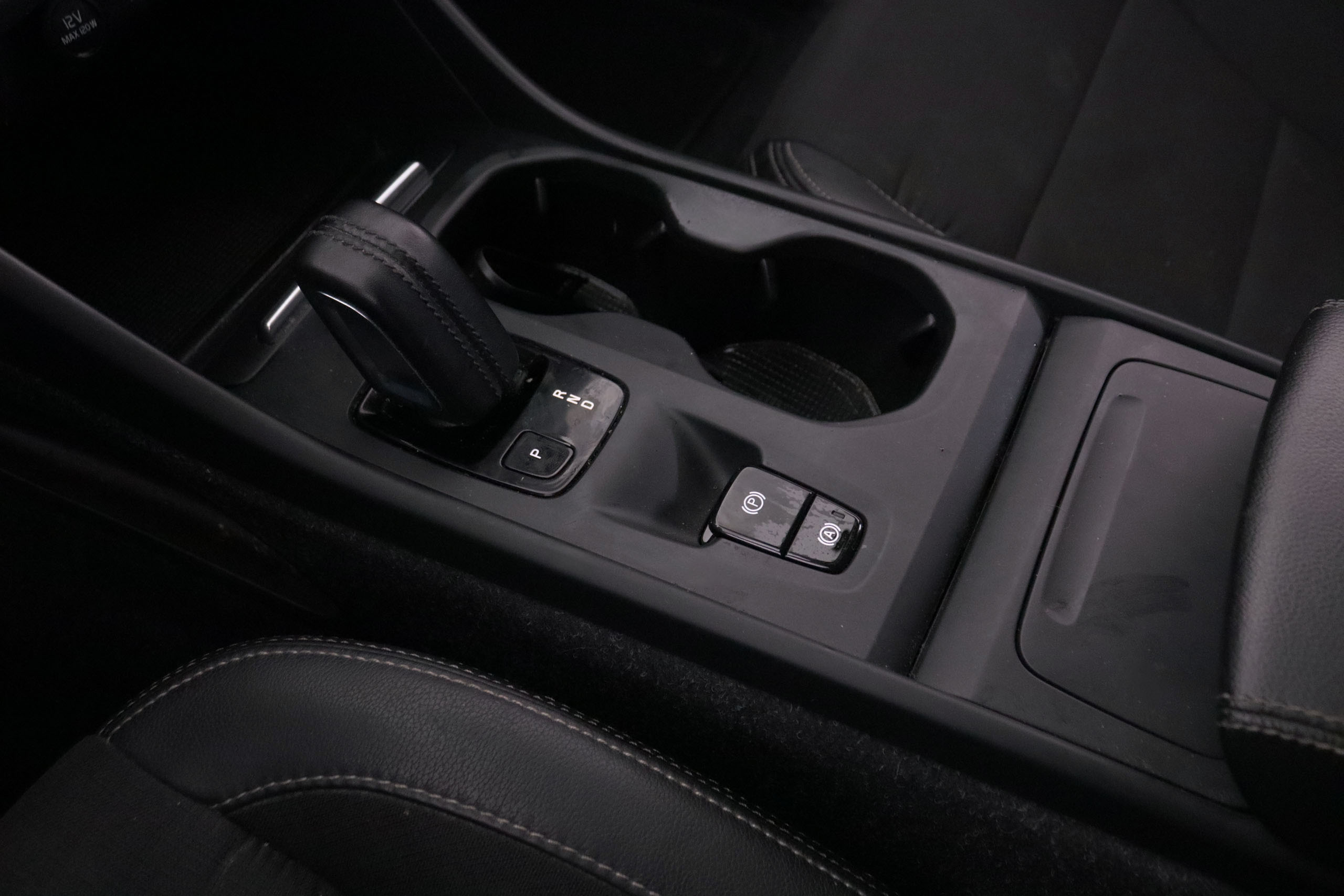 Volvo XC40 1.5 T3 BUSINESS PLUS AUTO 163CV 5P # IVA DEDUCIBLE, NAVY, PARKTRONIC foto 23