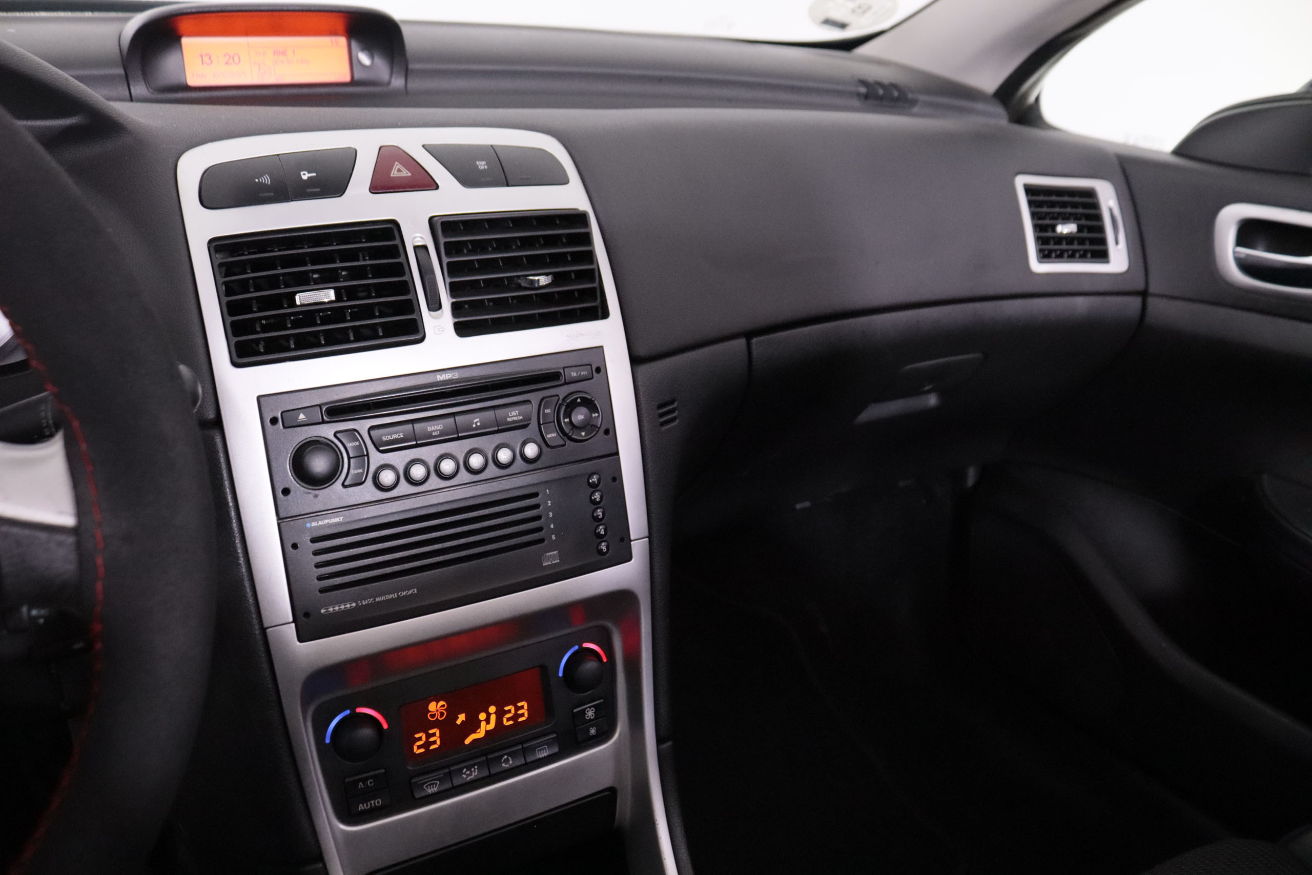 Peugeot 307 2.0 HDI CC CABRIO 136CV 2P foto 15