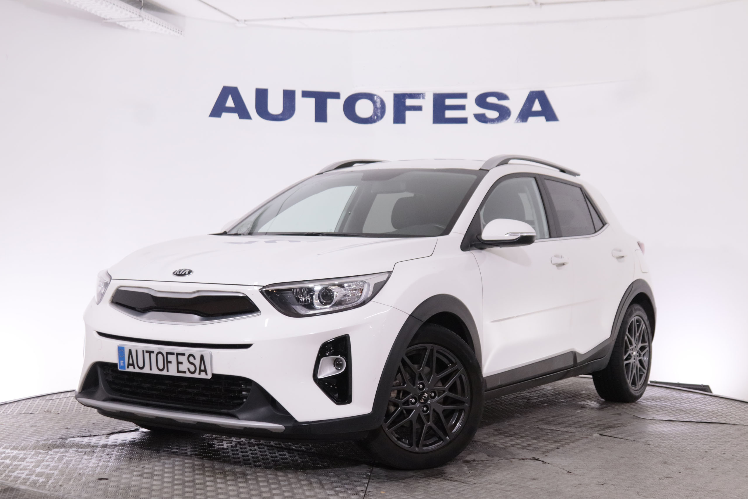 Kia Stonic 1.0 T-GDI BLACK EDITION DCT AUTO 120CV 5P # IVA DEDUCIBLE, CUERO, NAVY foto 1