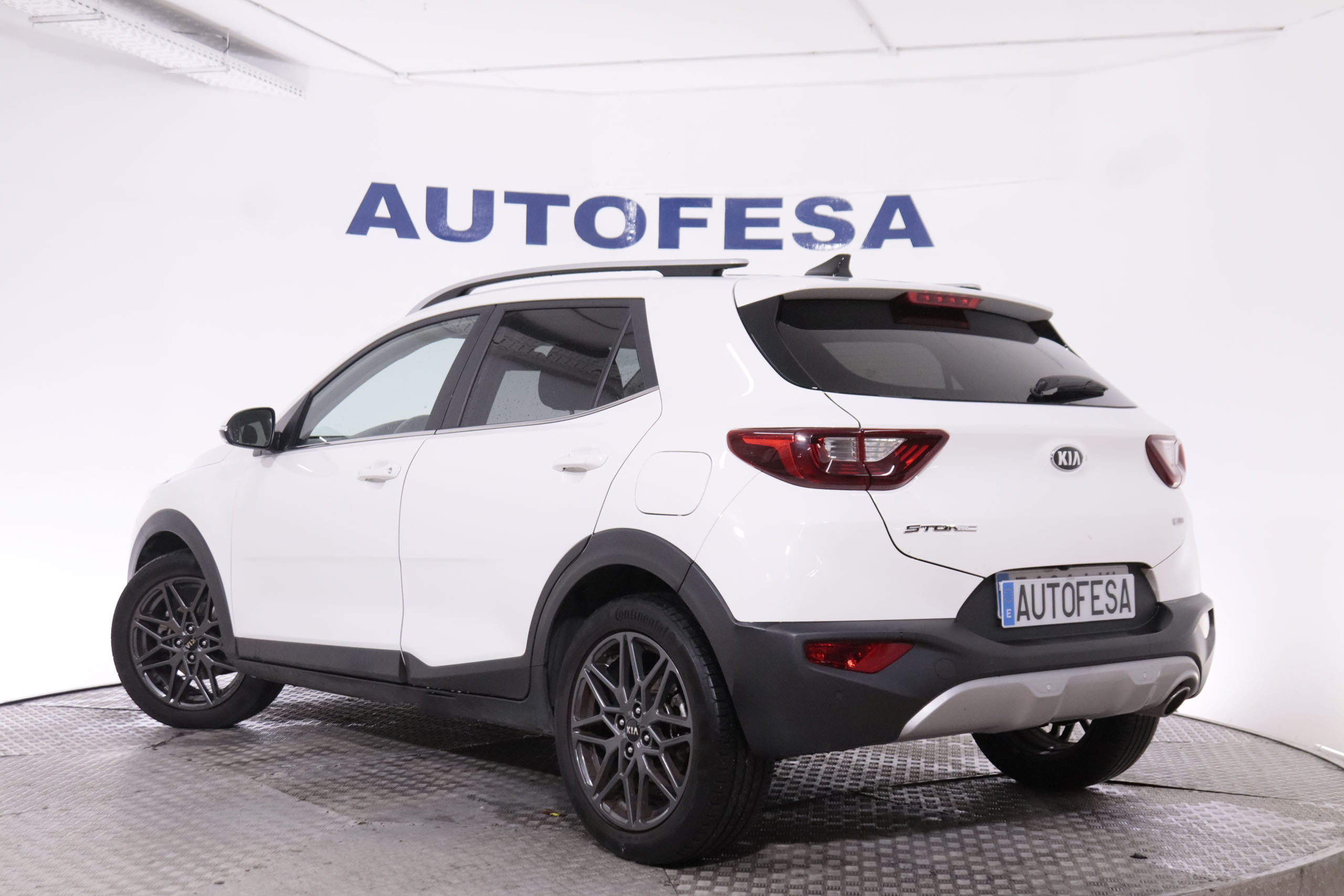 Kia Stonic 1.0 T-GDI BLACK EDITION DCT AUTO 120CV 5P # IVA DEDUCIBLE, CUERO, NAVY foto 7