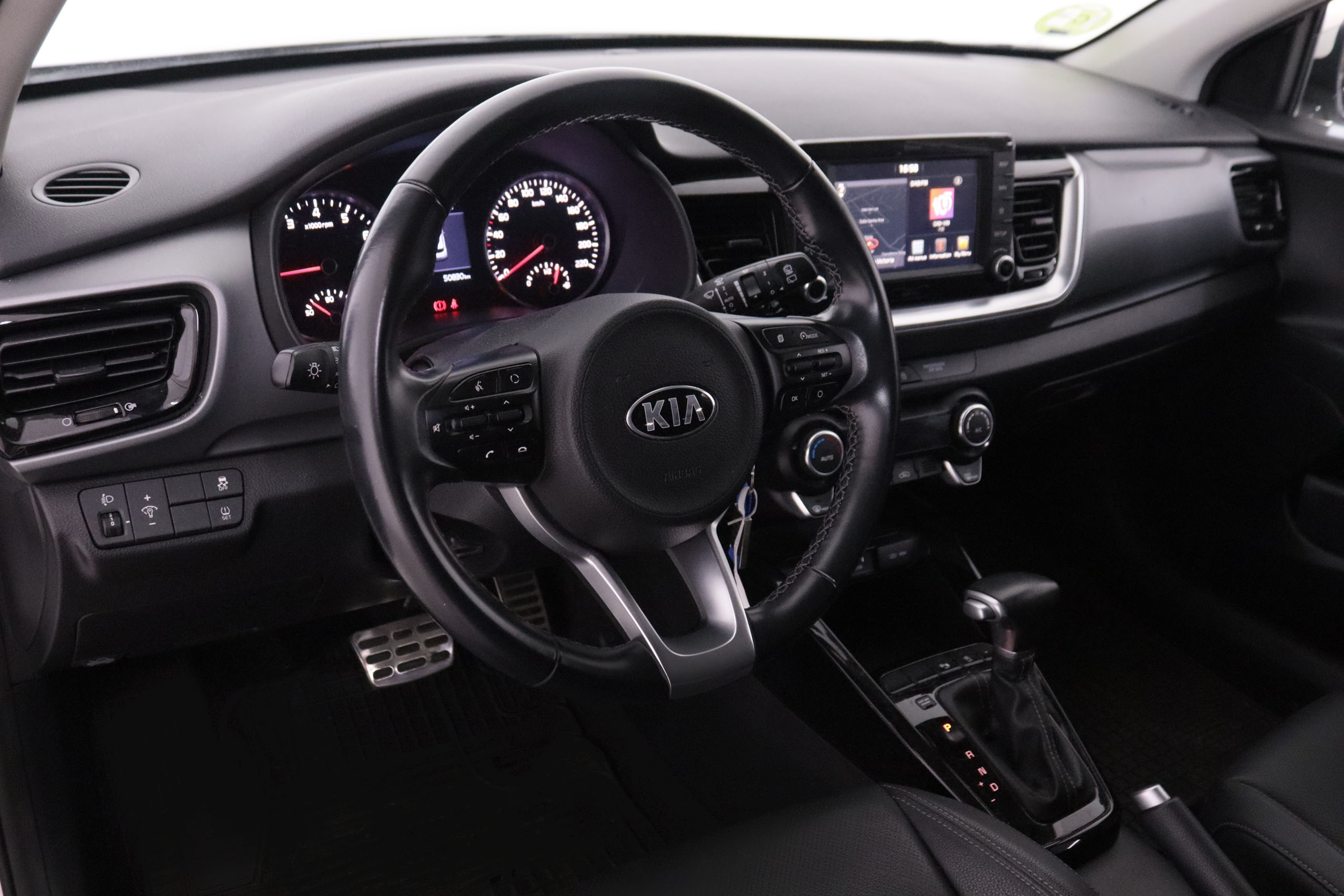 Kia Stonic 1.0 T-GDI BLACK EDITION DCT AUTO 120CV 5P # IVA DEDUCIBLE, CUERO, NAVY foto 14