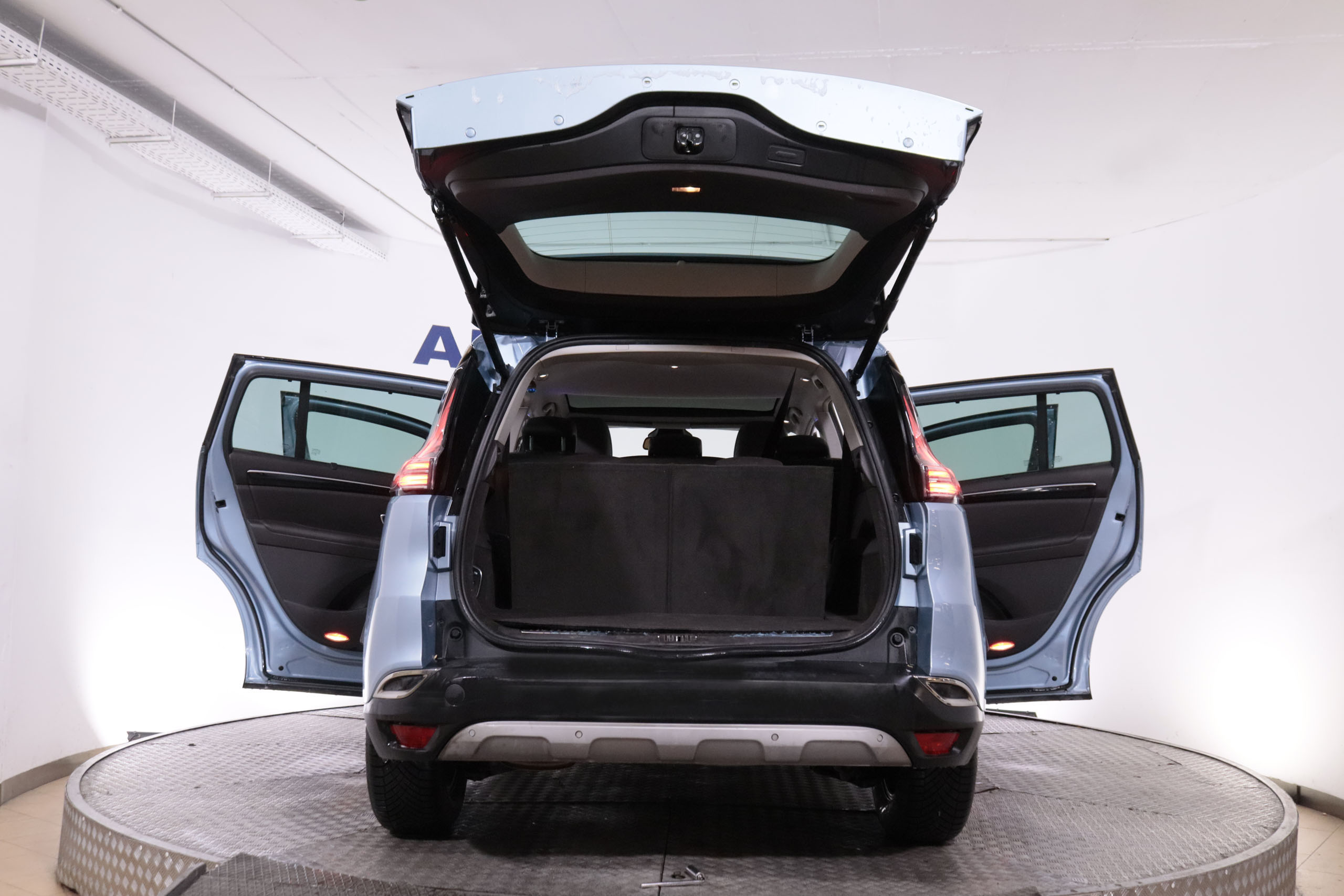 Renault Scenic ESPACE 1.6 DCI ZEN AUTO 160CV 7 PLAZAS 5P # TECHO, NAVY, PARKTRONIC foto 10