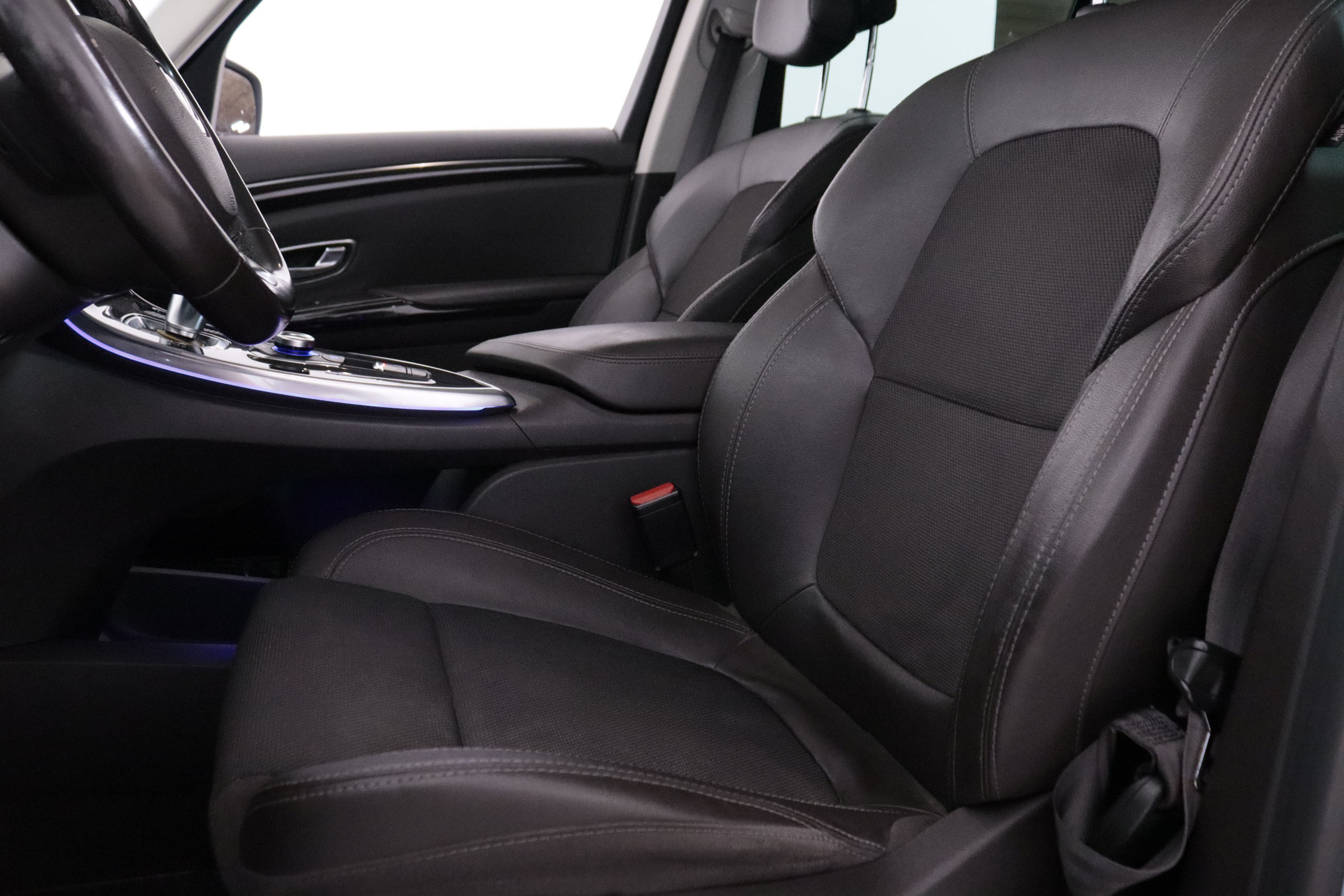 Renault Scenic ESPACE 1.6 DCI ZEN AUTO 160CV 7 PLAZAS 5P # TECHO, NAVY, PARKTRONIC foto 24