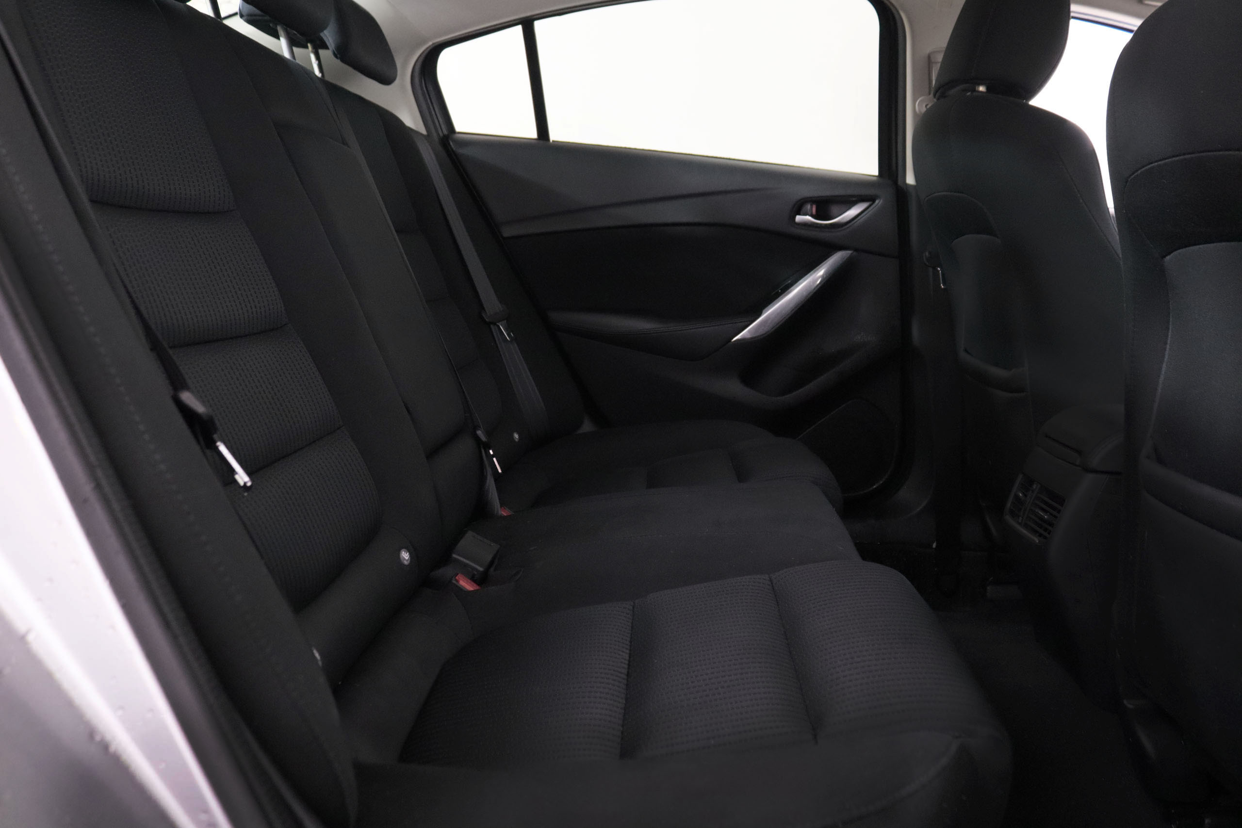 Mazda 6 2.2 SKYACTIV-D STYLE 150CV 4P # NAVY, PARKTRONIC foto 24