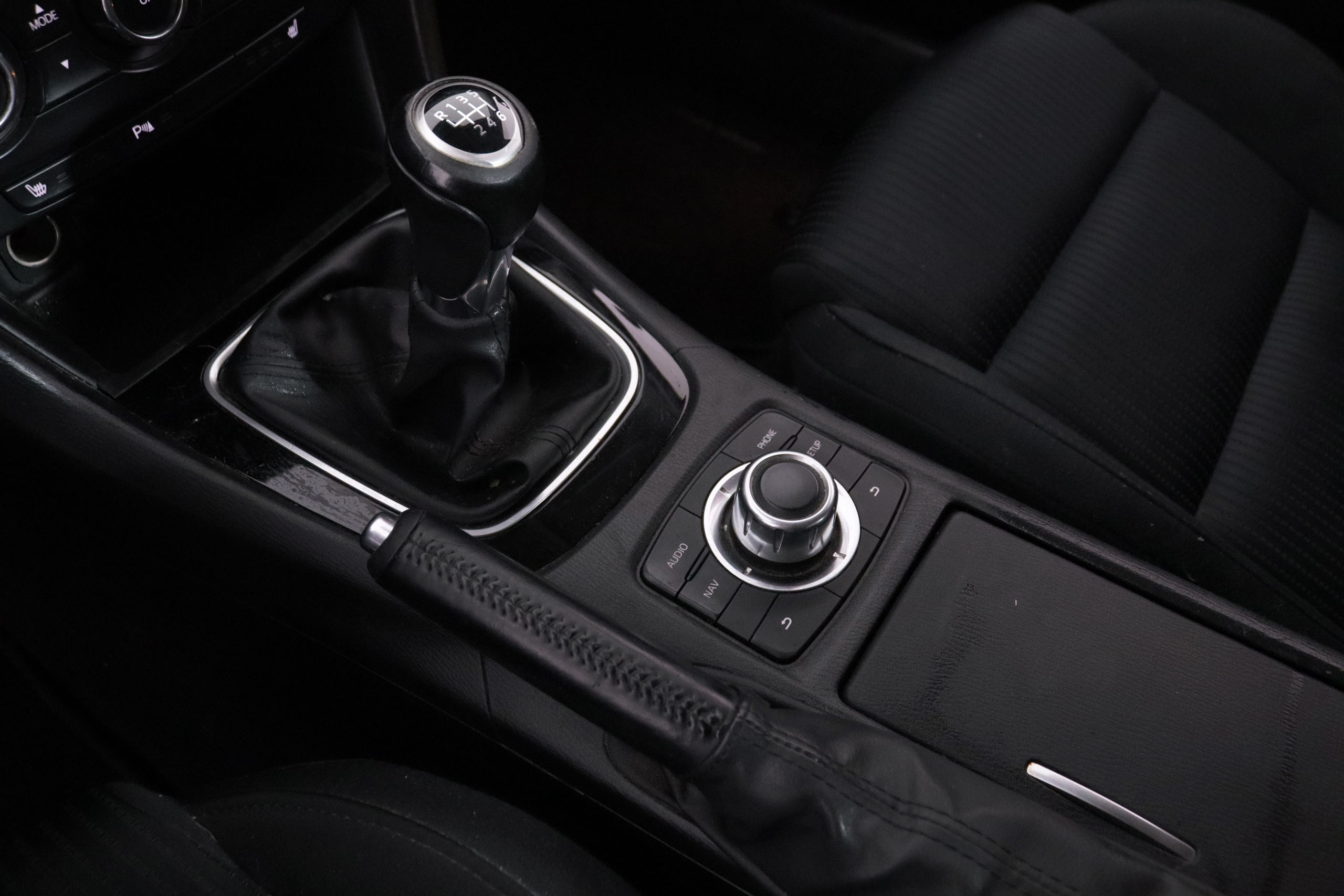 Mazda 6 2.2 SKYACTIV-D STYLE 150CV 4P # NAVY, PARKTRONIC foto 21