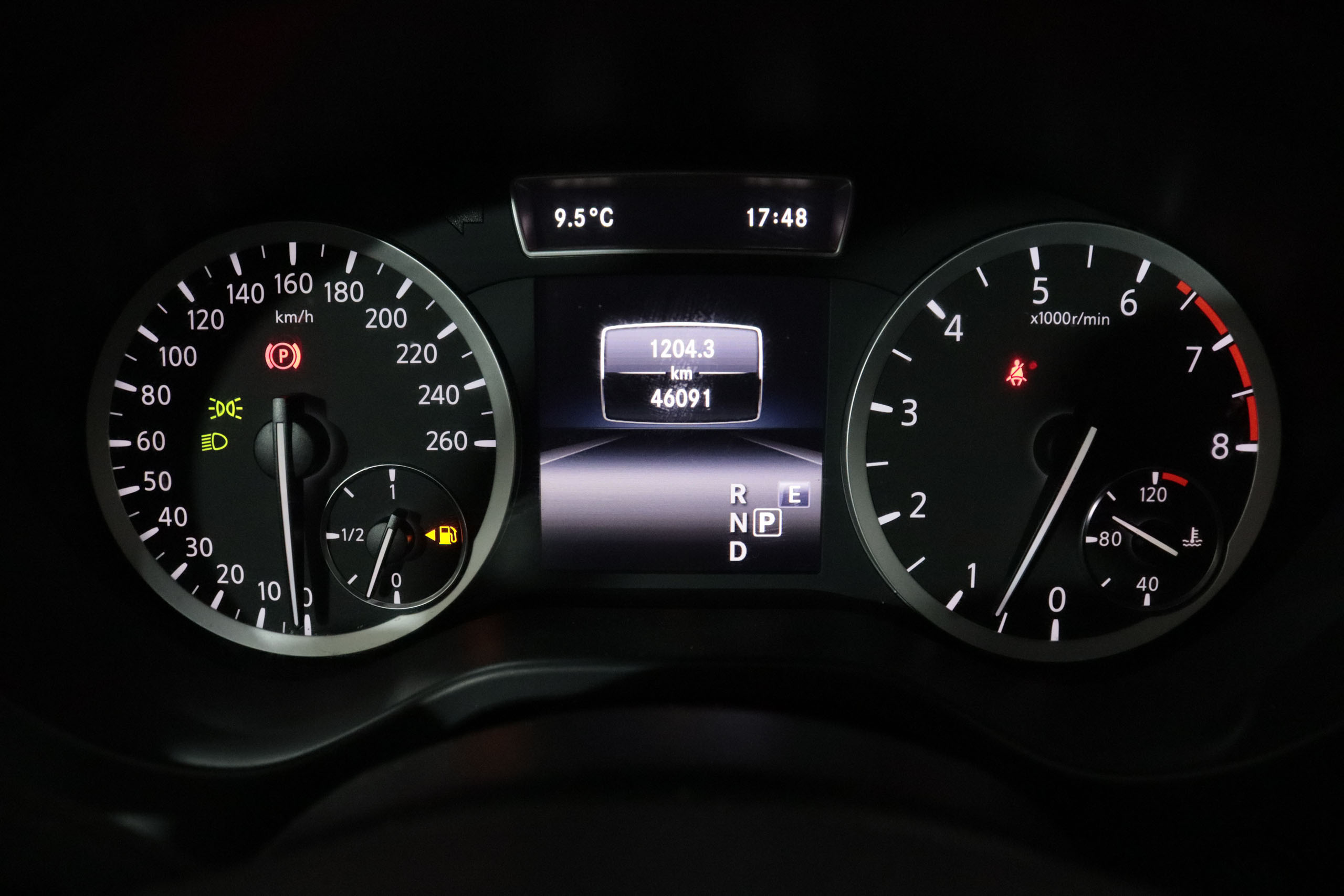 Infiniti Qx30 2.0T PREMIUM TECH AWD AUTO 211CV 5P # CUERO, TECHO PANORAMICO, NAVY foto 20