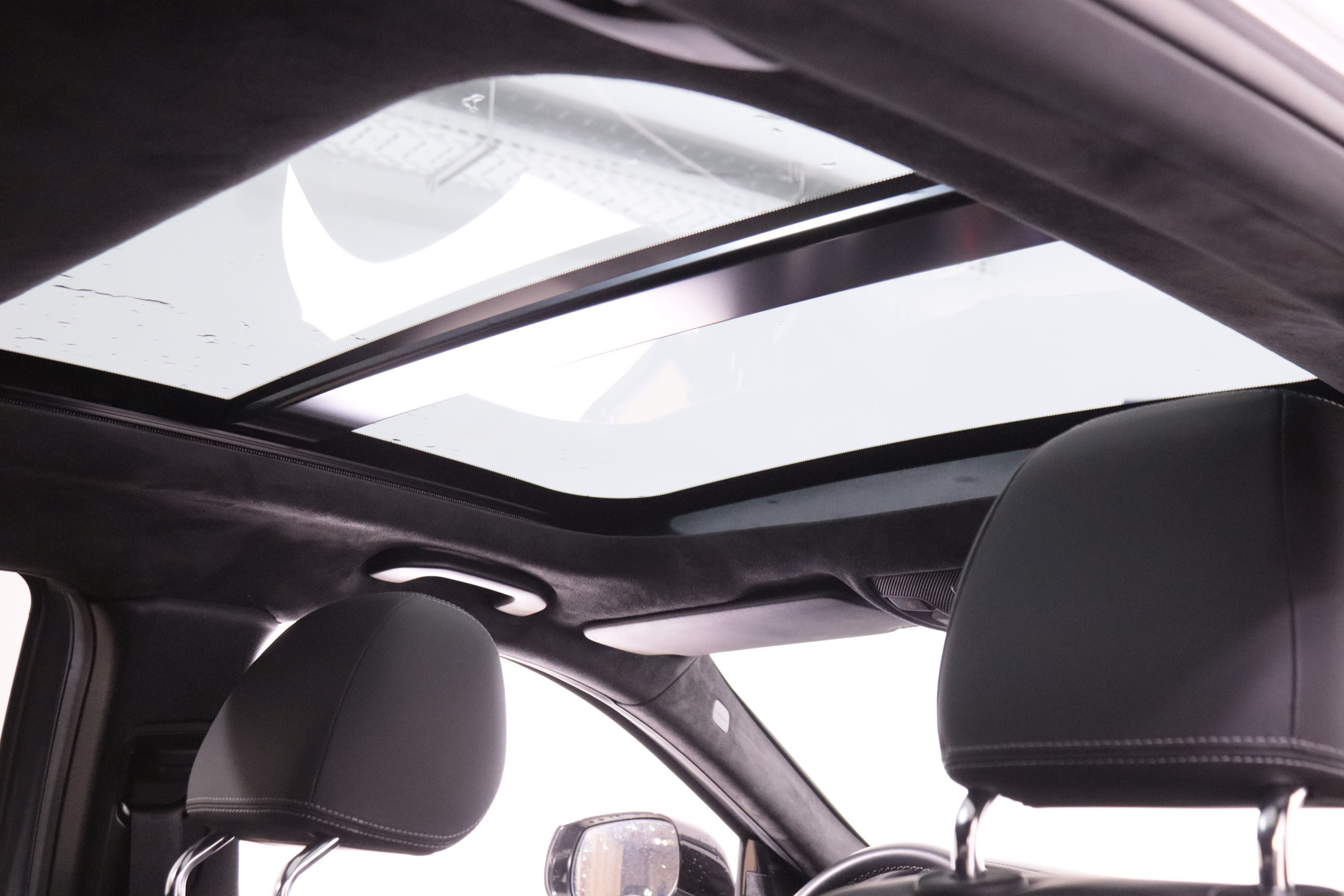 Infiniti Qx30 2.0T PREMIUM TECH AWD AUTO 211CV 5P # CUERO, TECHO PANORAMICO, NAVY foto 29